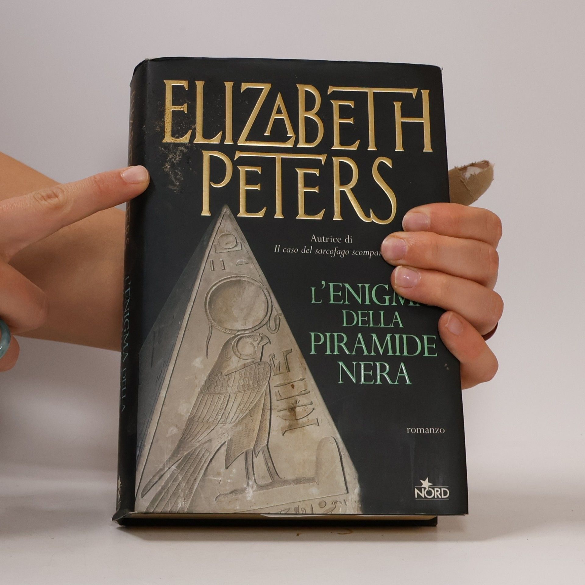 Elizabeth Peters L'enigma della piramide nera