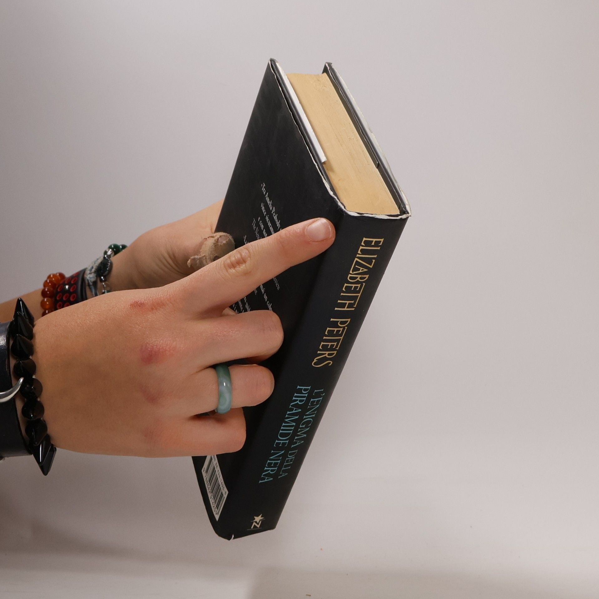 Elizabeth Peters L'enigma della piramide nera