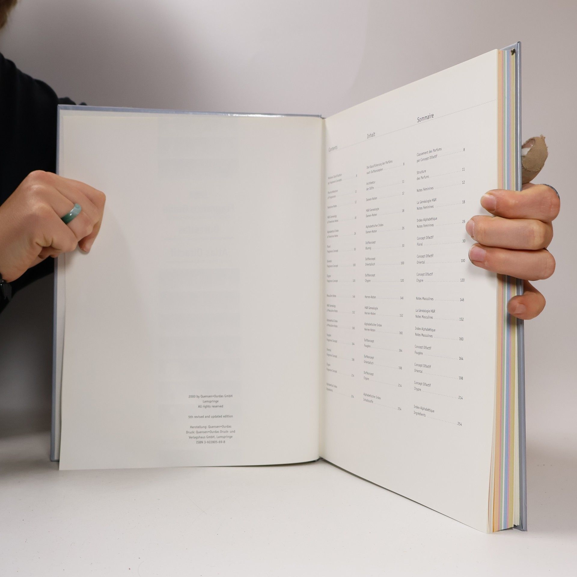 Haarmann und Reimer GmbH H & R Fragrance Guide - Edition 2001