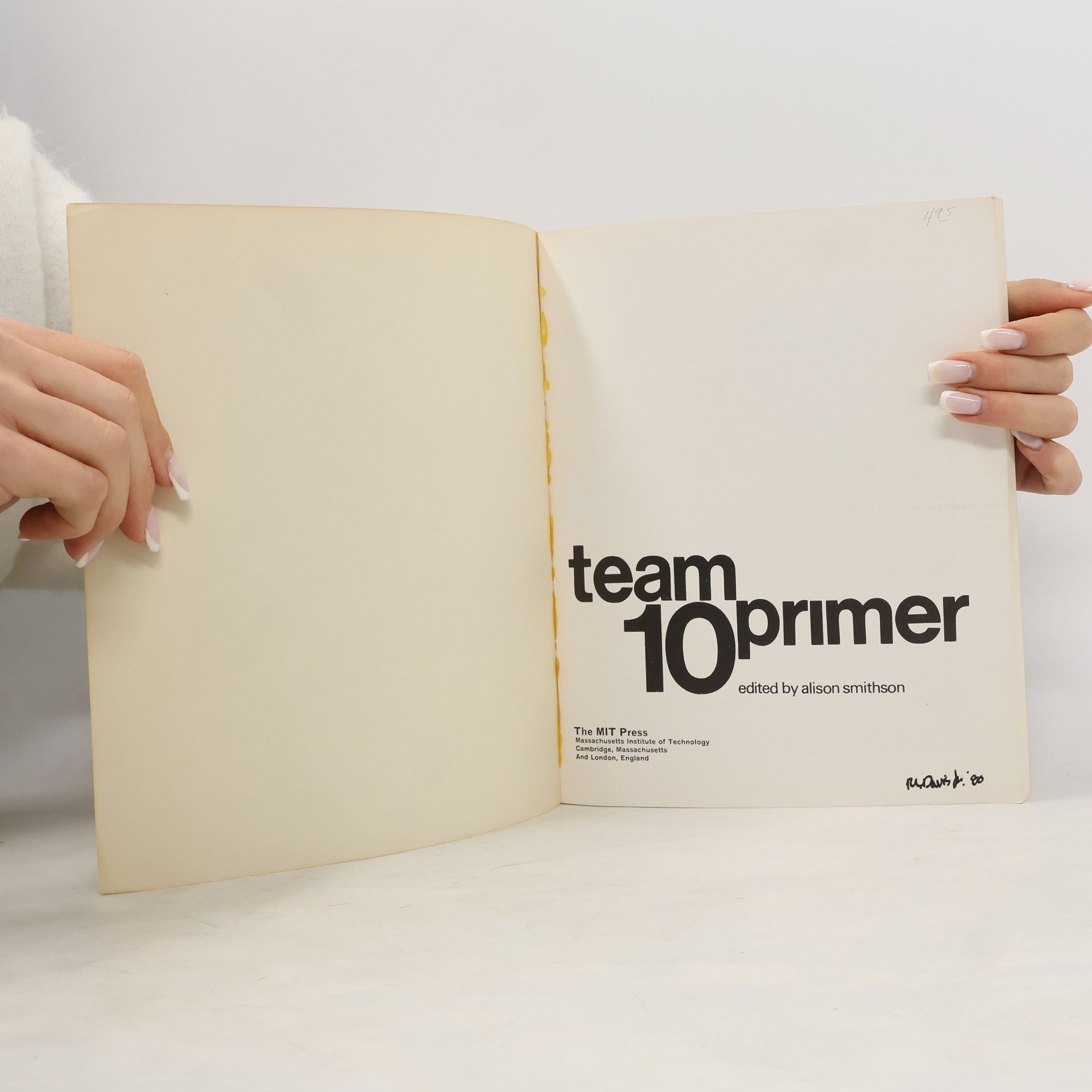 Alison Smithson Team 10 Primer