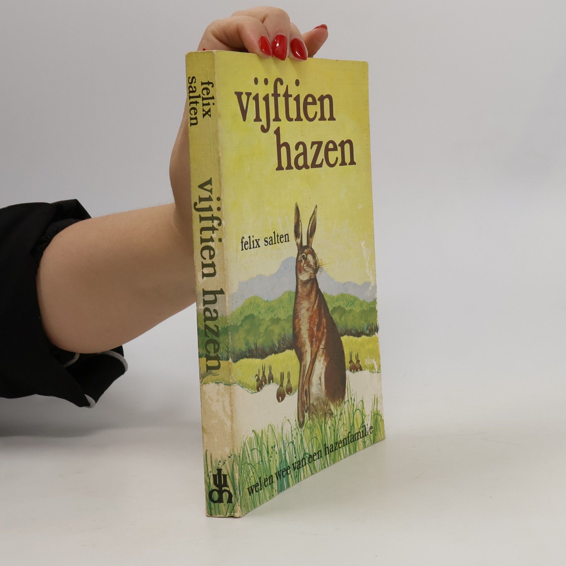 Vijftien hazen. Wel en wee van een hazenfamilie