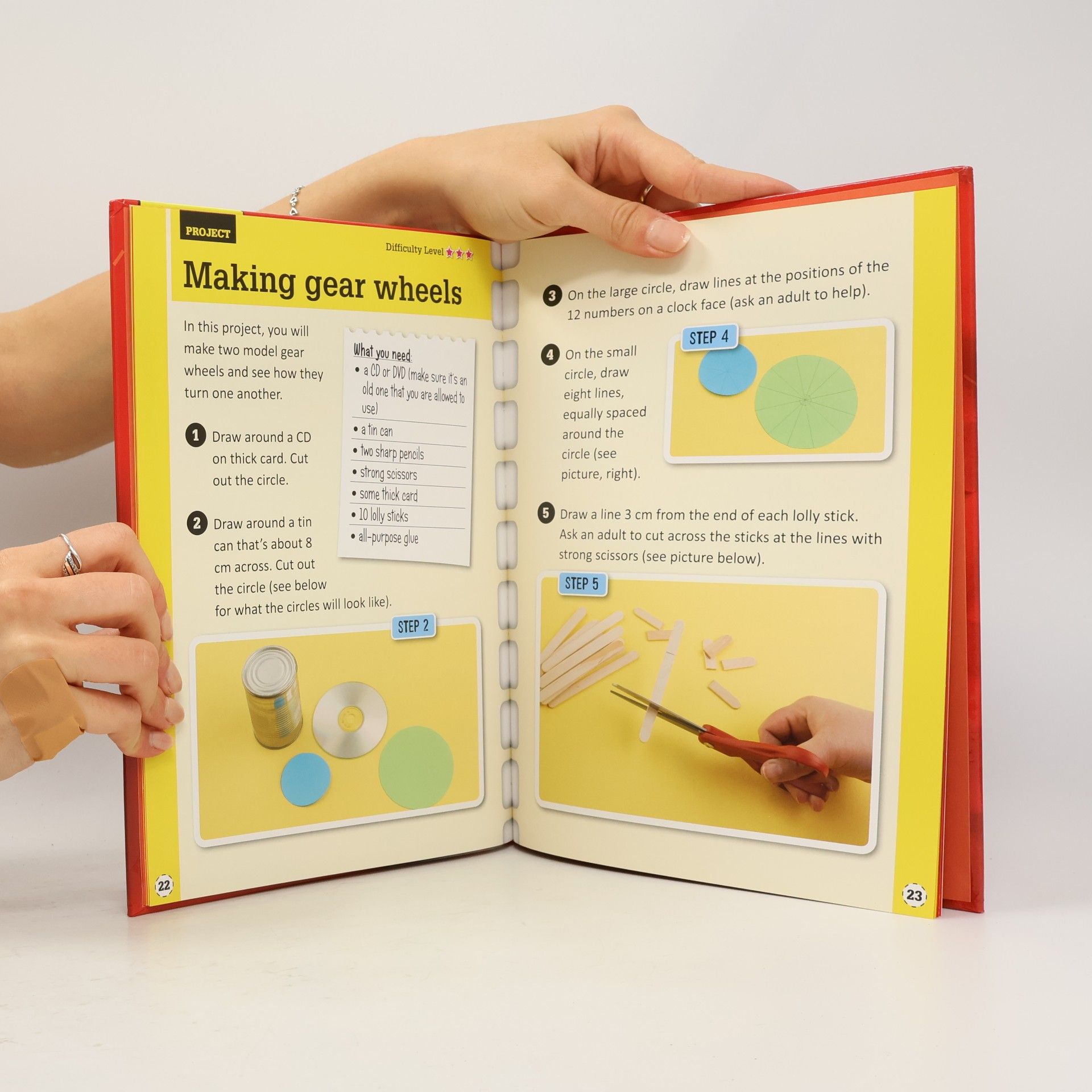 Chris Oxlade Simple Machine Projects: Making Machines with Wheels and Axles