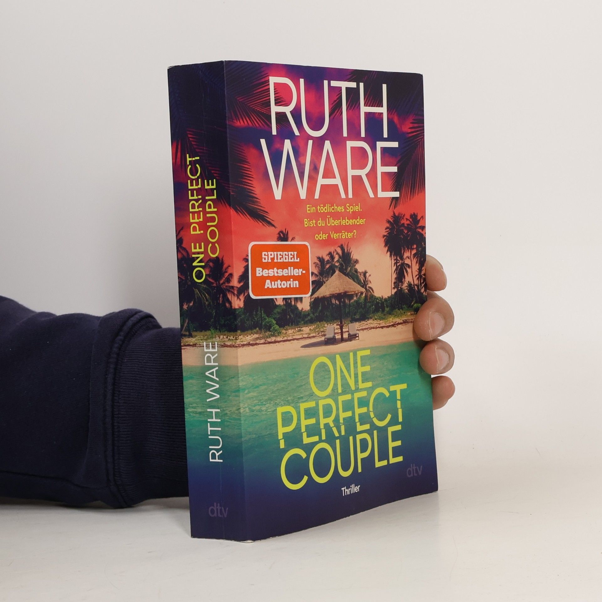 Ruth Ware One Perfect Couple