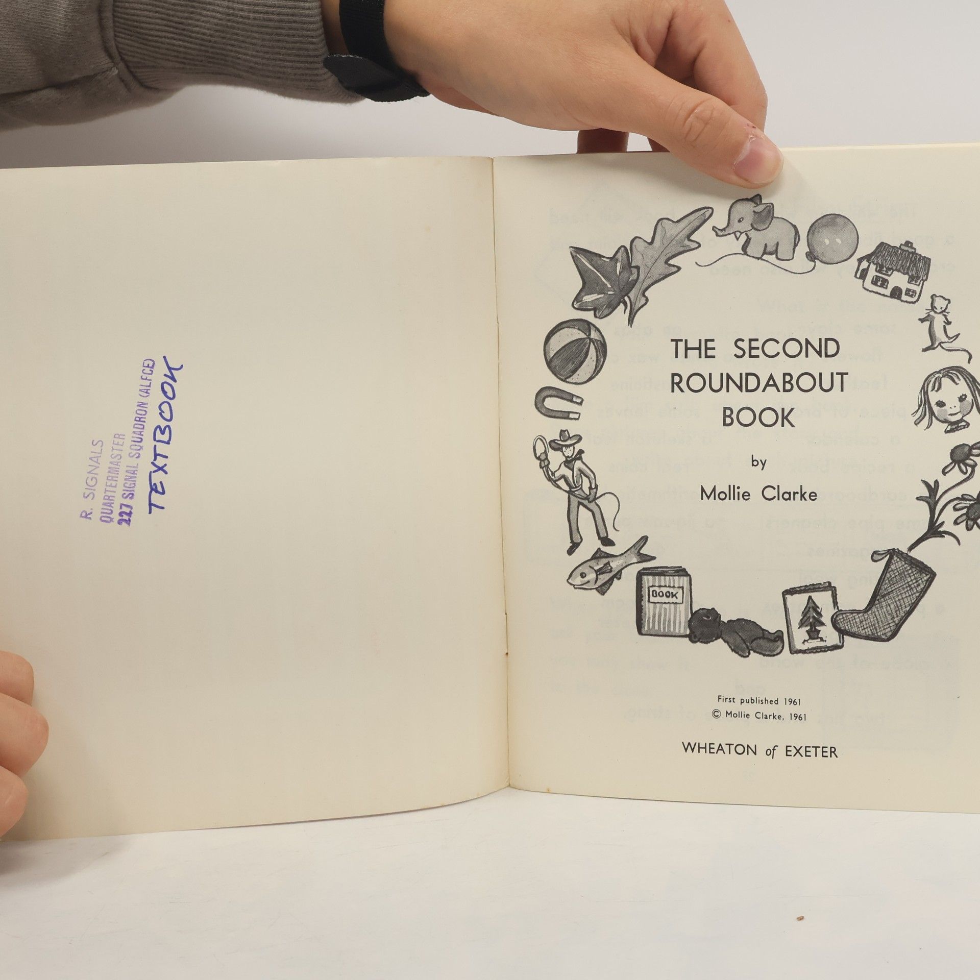Mollie Clarke THE SECOND ROUNDABOUT BOOK