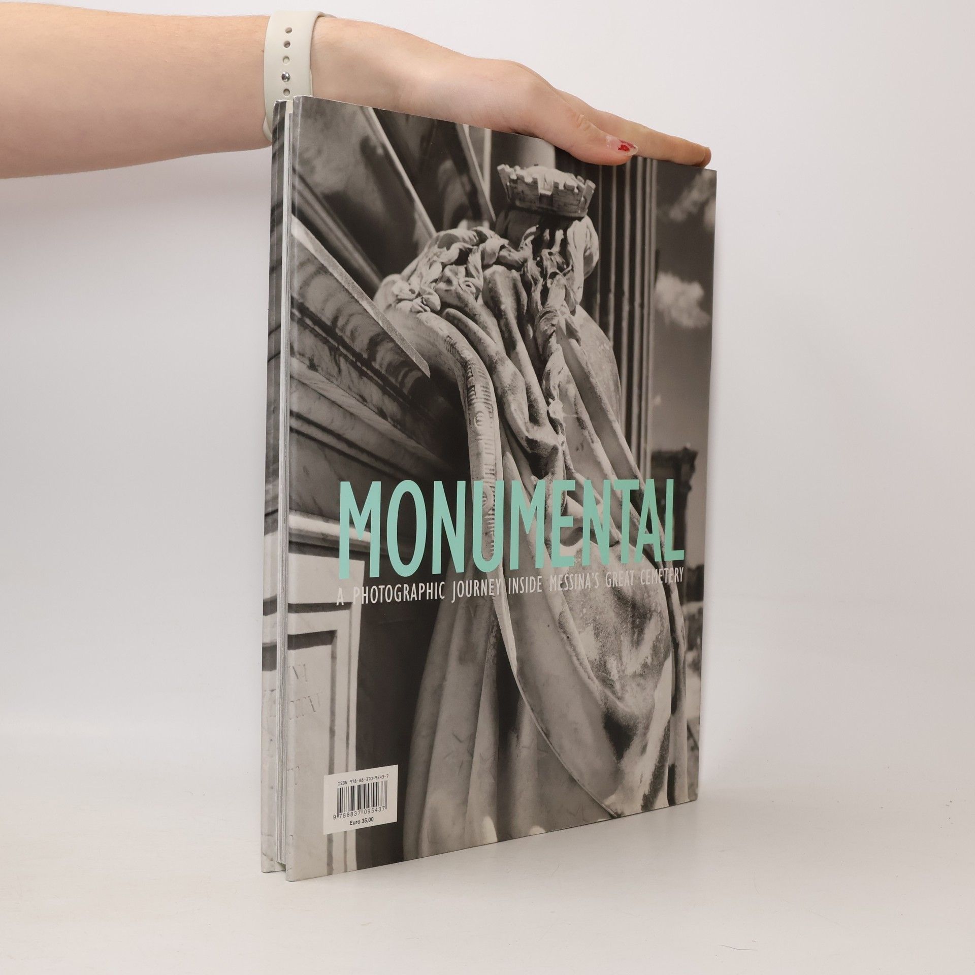 Luigi Spina Monumentale. Un viaggio fotografico all'interno del gran camposanto di Messina. Ediz. italiana e inglese
