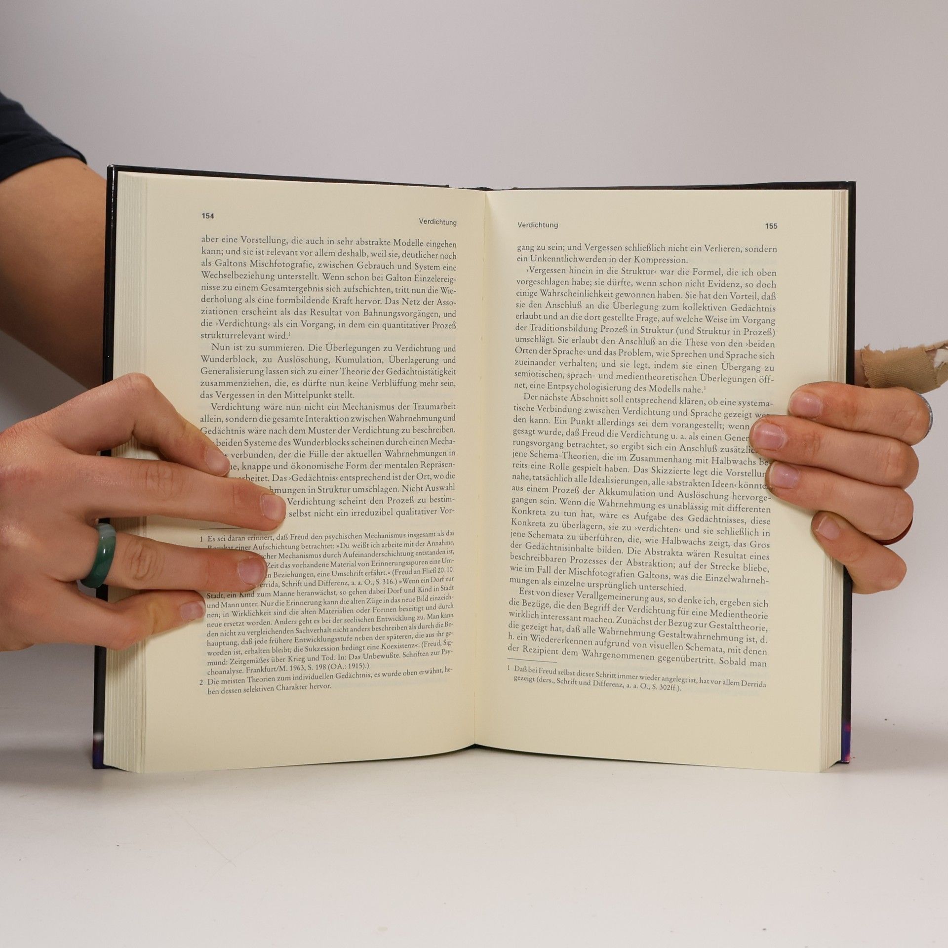 Hartmut Winkler Docuverse
