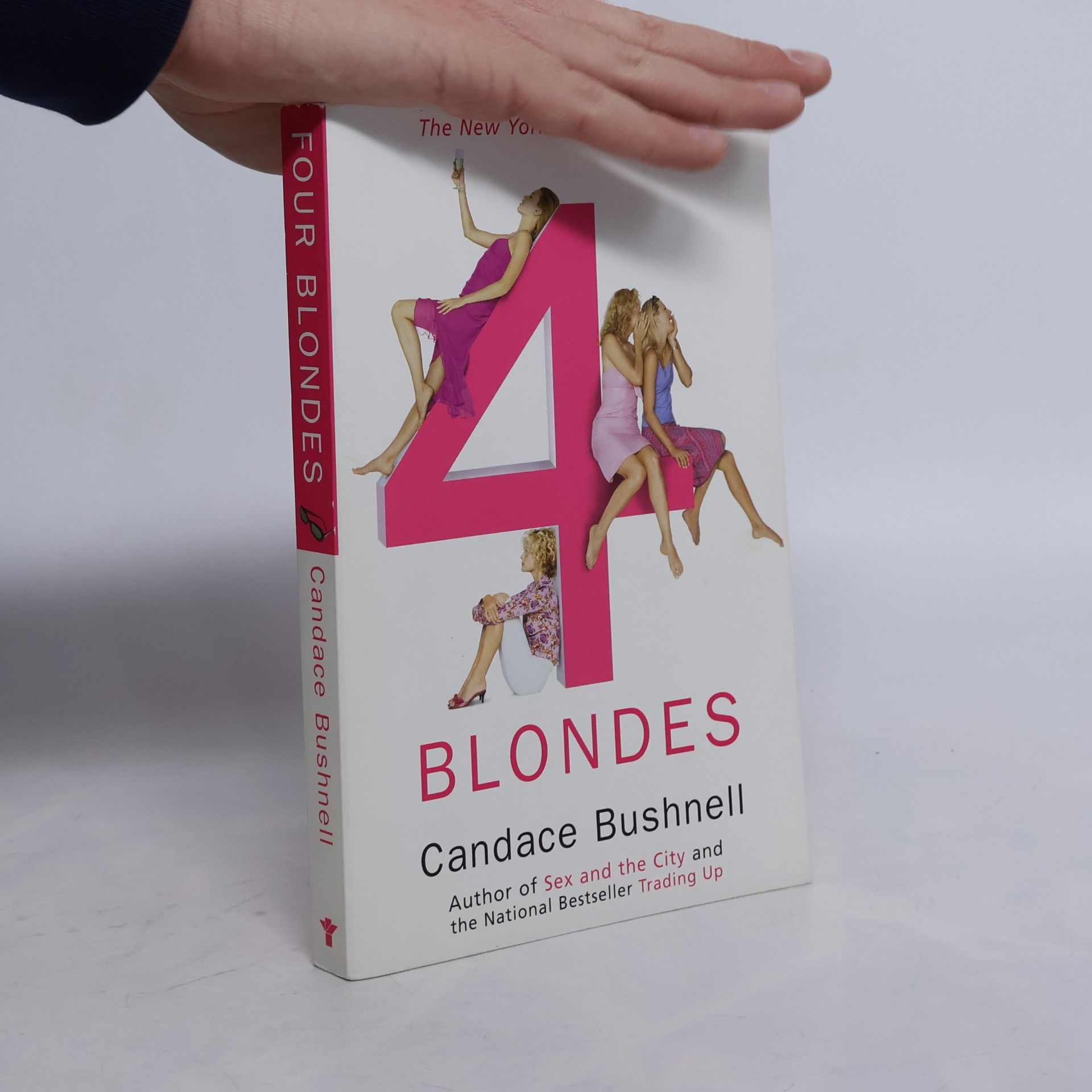 4 BLONDES