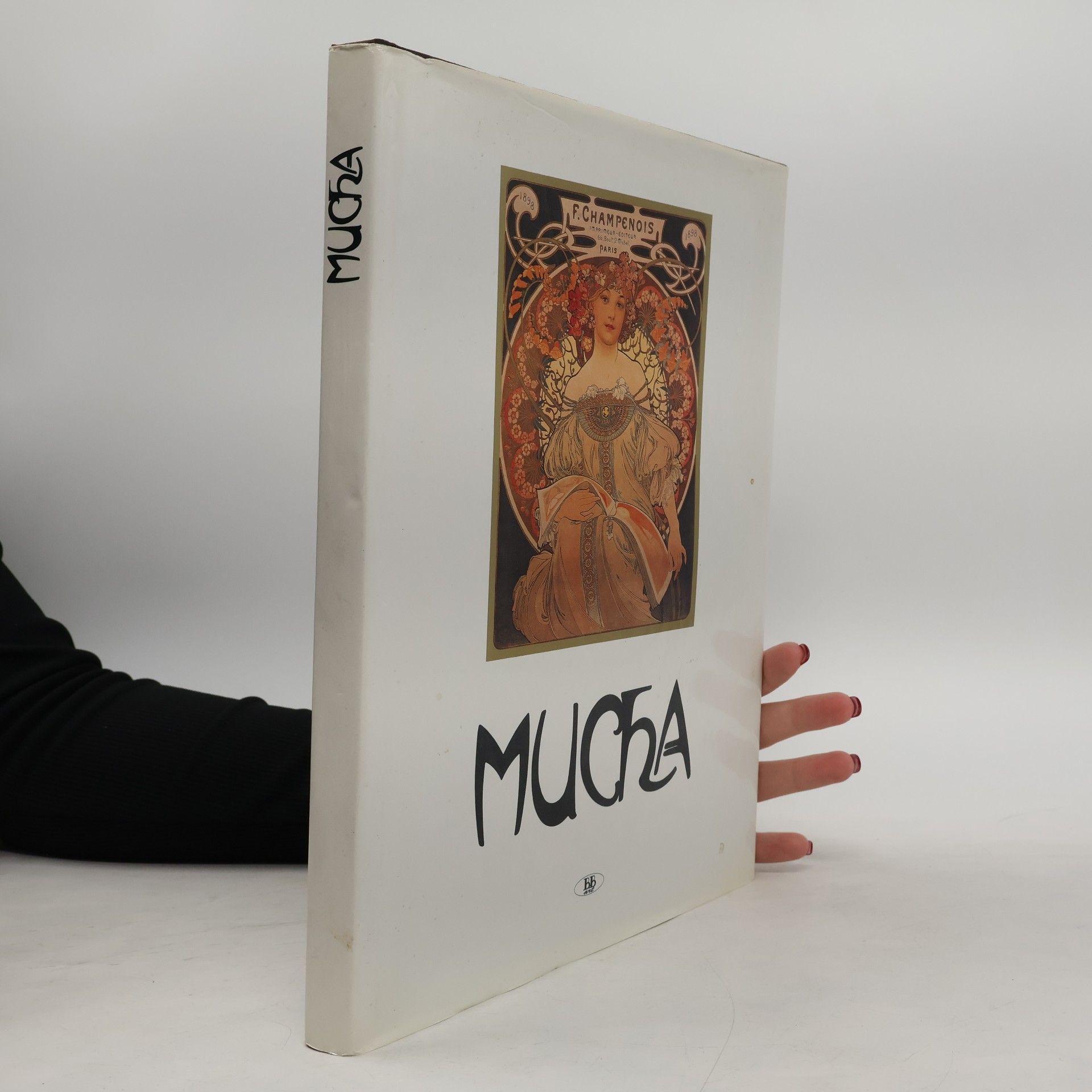 Mucha