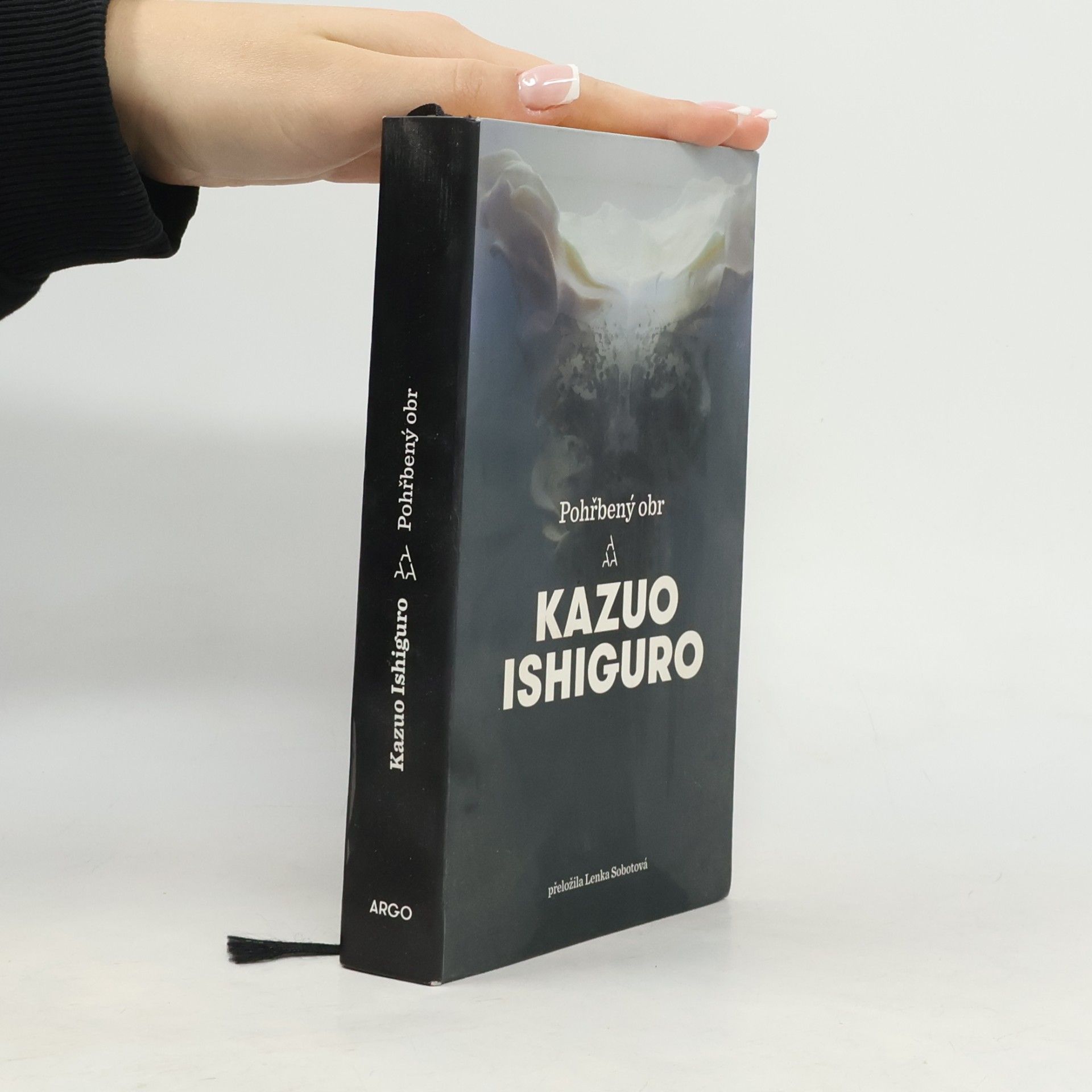 Kazuo Ishiguro Pohřbený obr