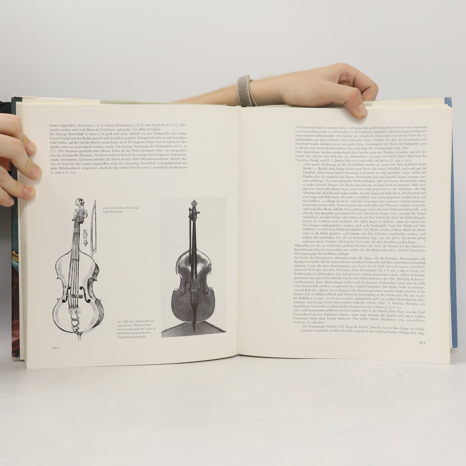 Wilhelm Stauder Alte Musikinstrumente in ihrer vieltausendjährigen Entwicklung und Geschichte