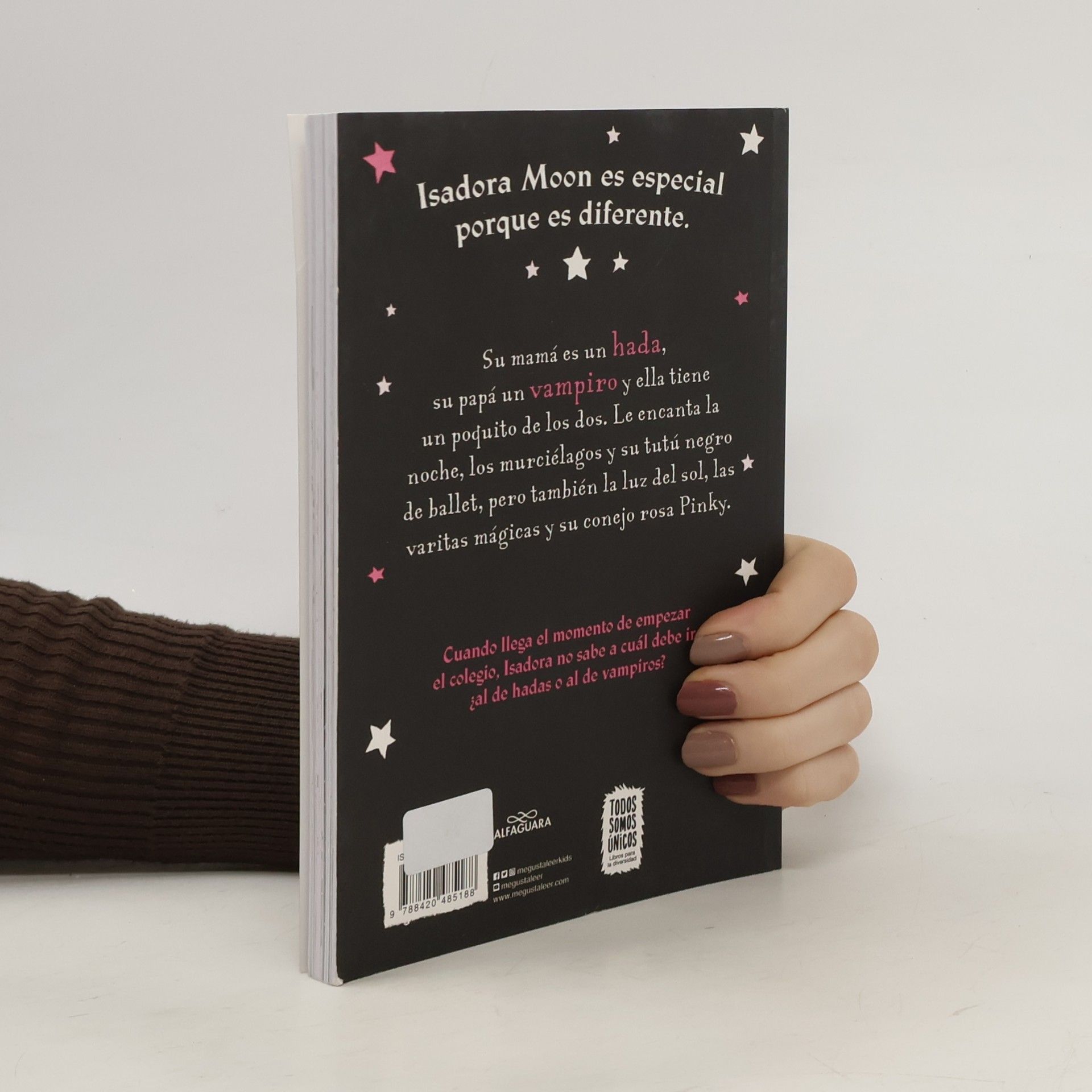 Harriet Muncaster Isadora Moon Goes to School. Book 1
