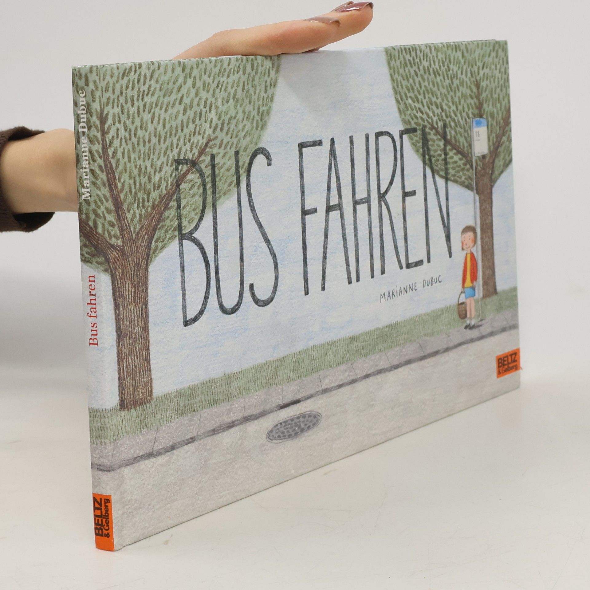Marianne Dubuc Bus fahren