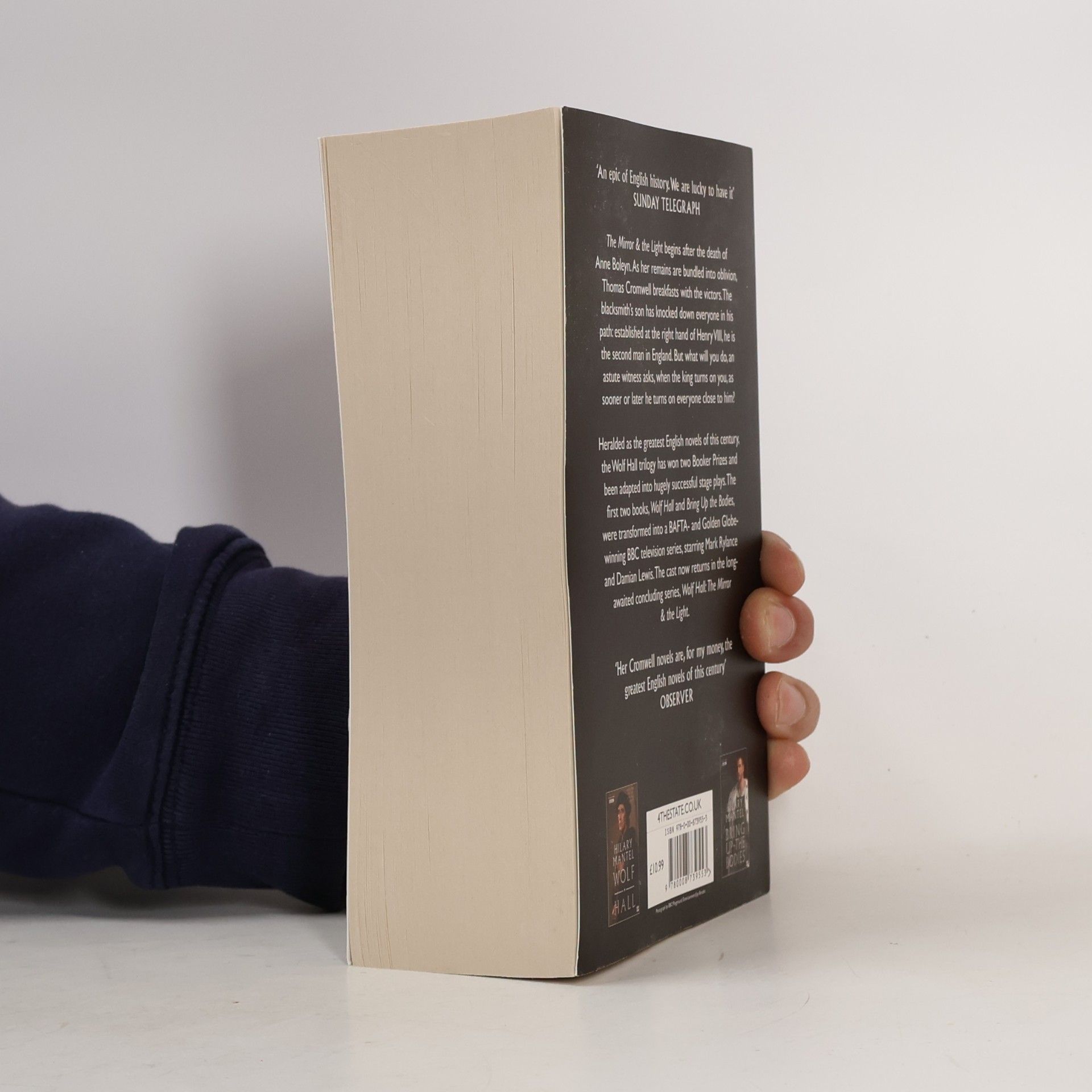 Hilary Mantel The Wolf Hall Trilogy: The Mirror and the Light