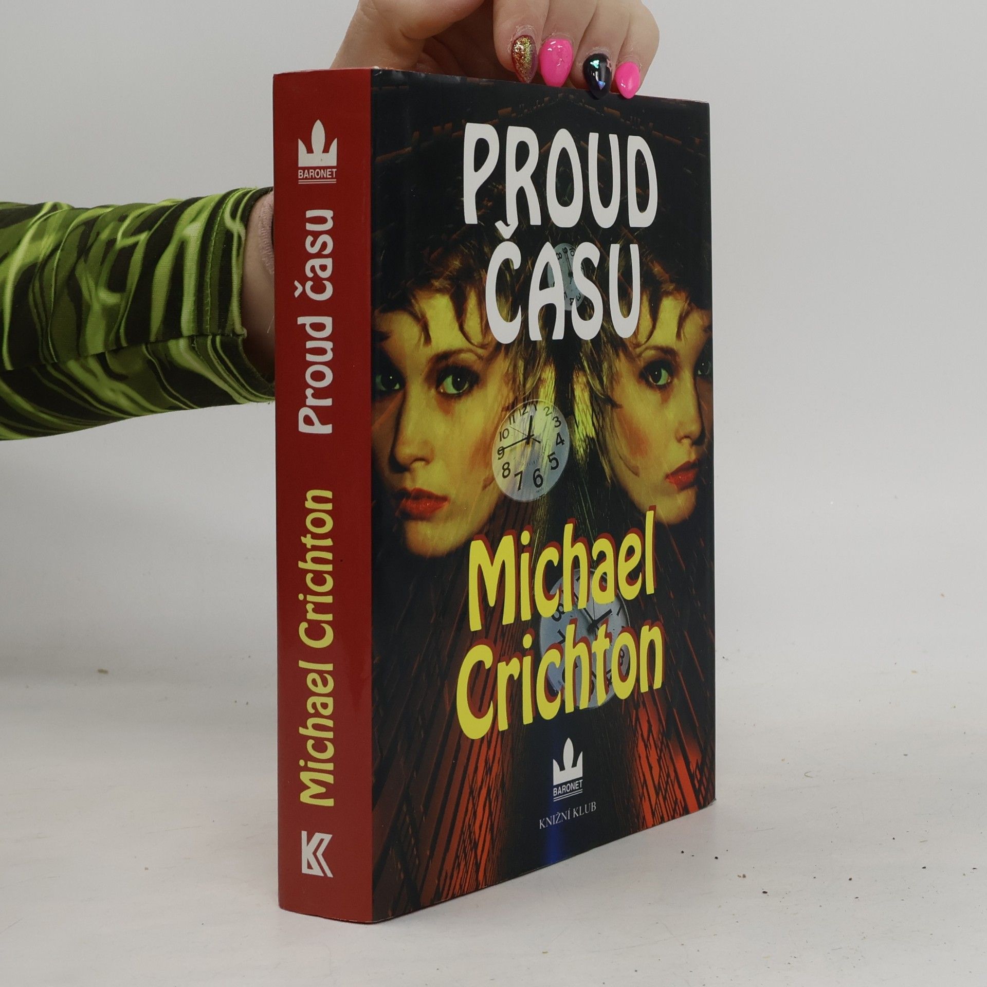 Proud času