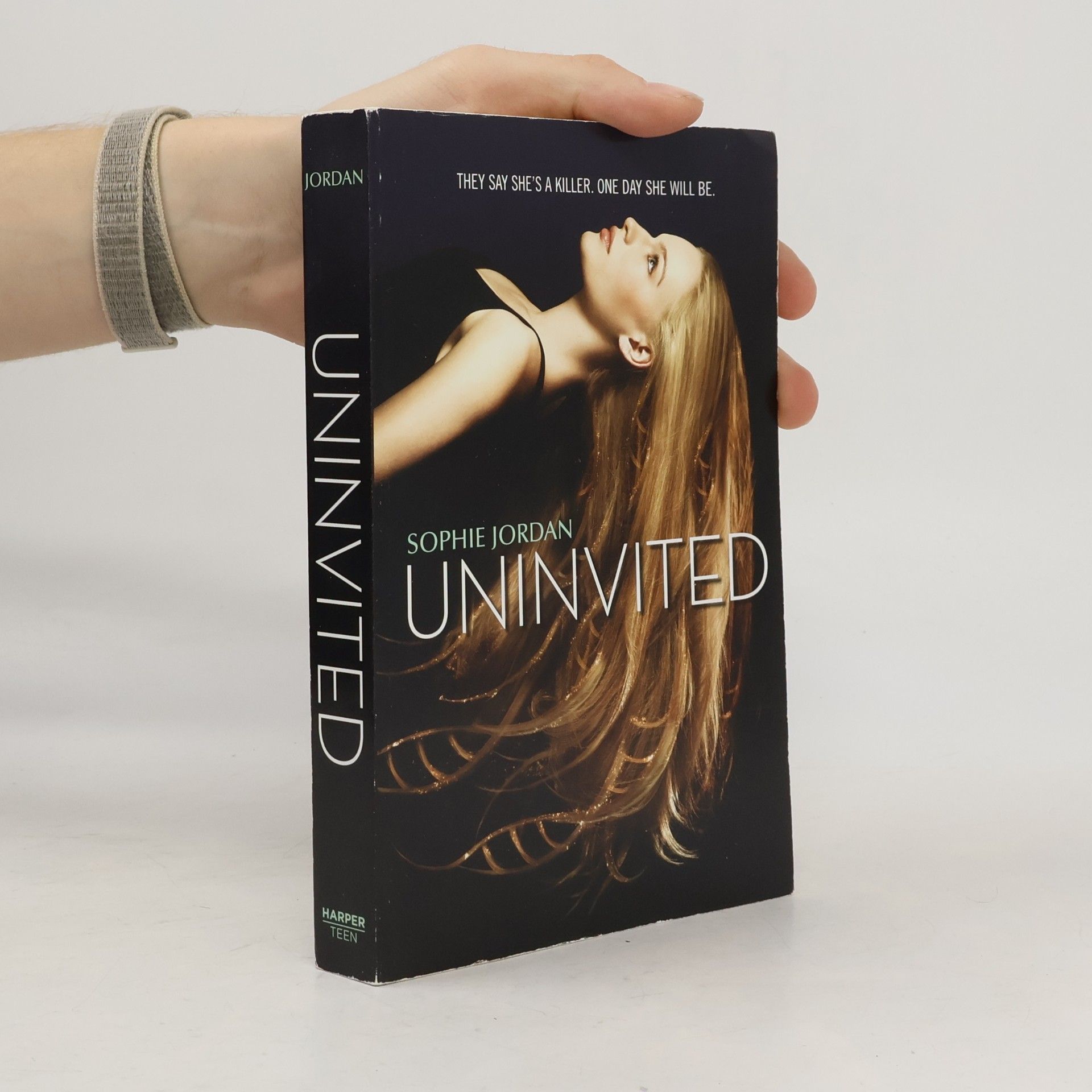 Sophie Jordan Uninvited