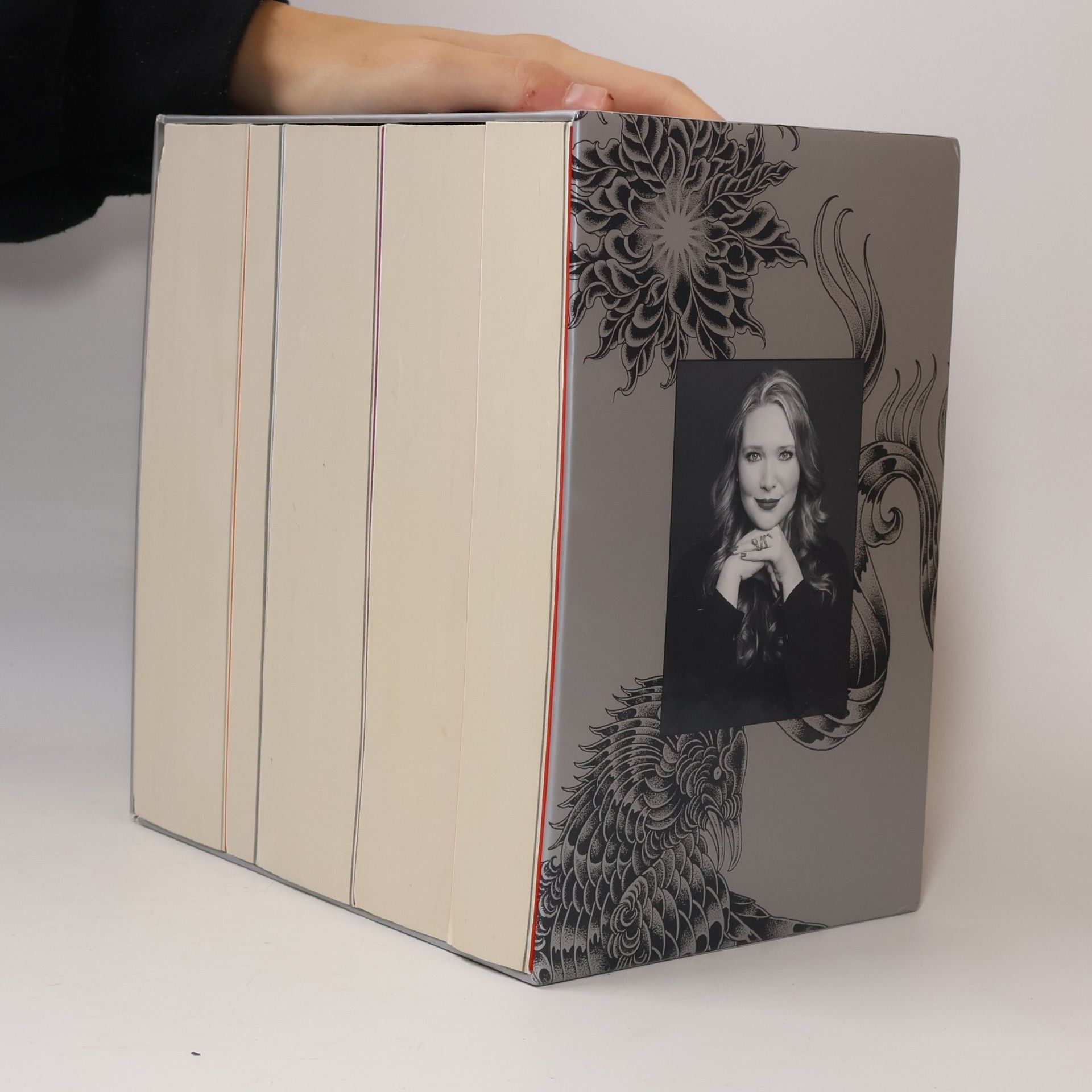 Sarah J. Maas A Court of Thorns and Roses
