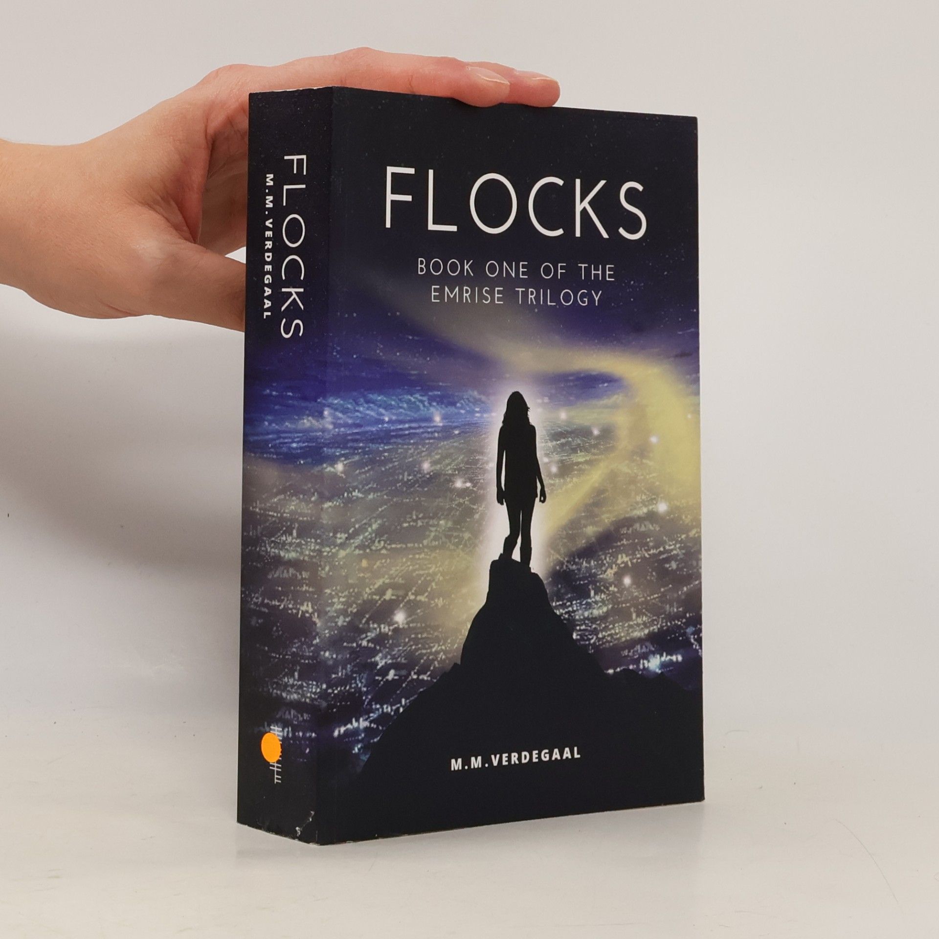 Emrise Trilogy - 1: Flocks
