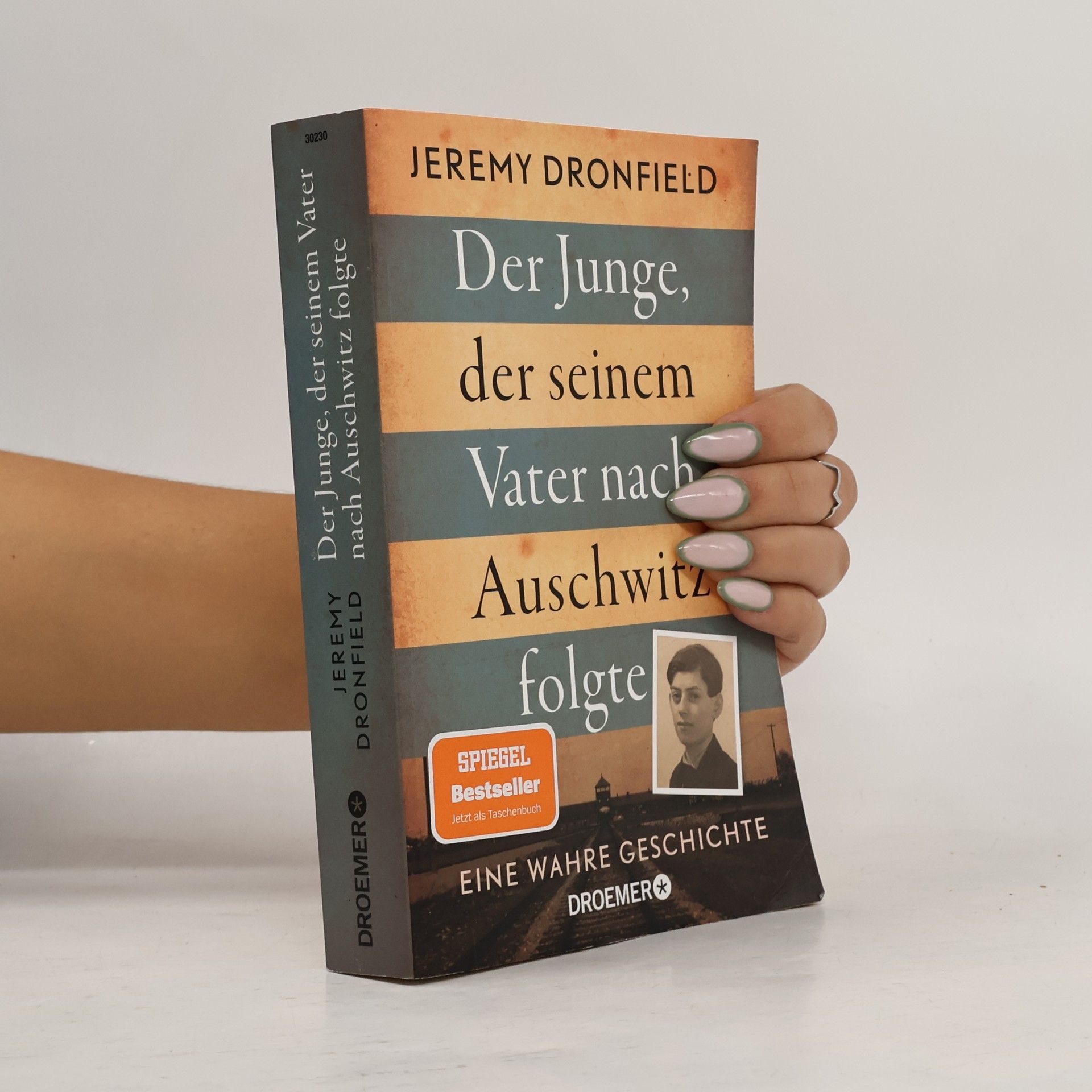 Der Junge, der seinem Vater nach Auschwitz folgte