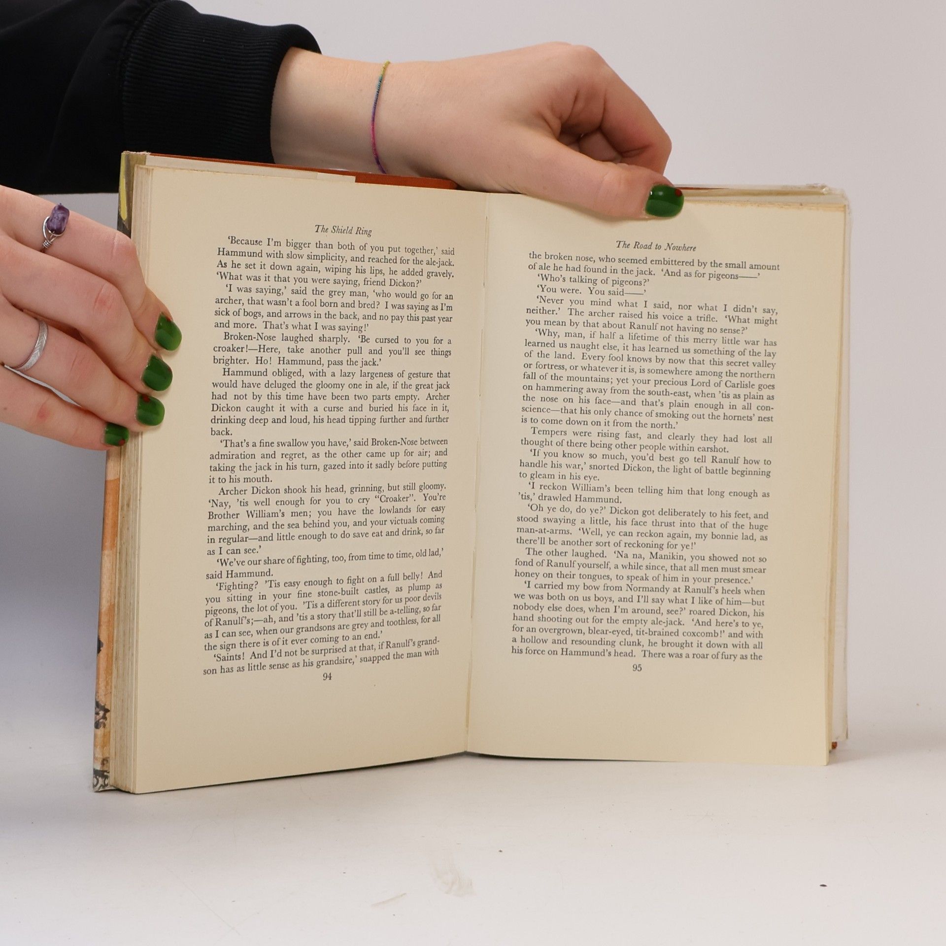 Rosemary Sutcliff The Shield Ring