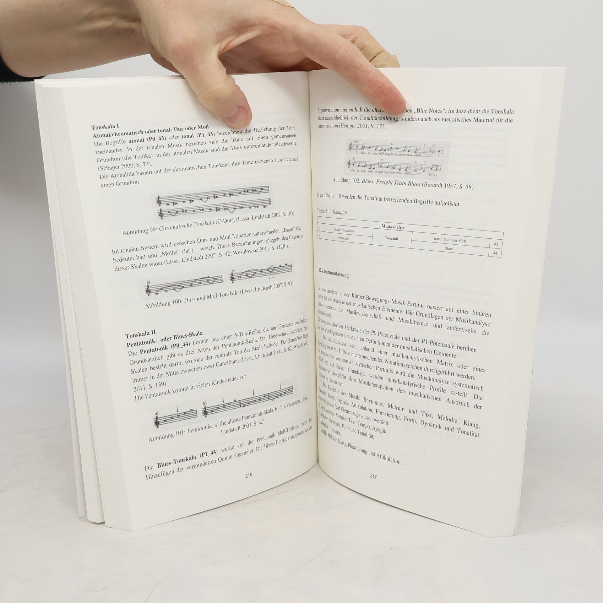 Hanna Skrzypek Körper, Bewegung und Musik als Partitur für künstlerische Therapien: Ein Lehr- und Arbeitsbuch
