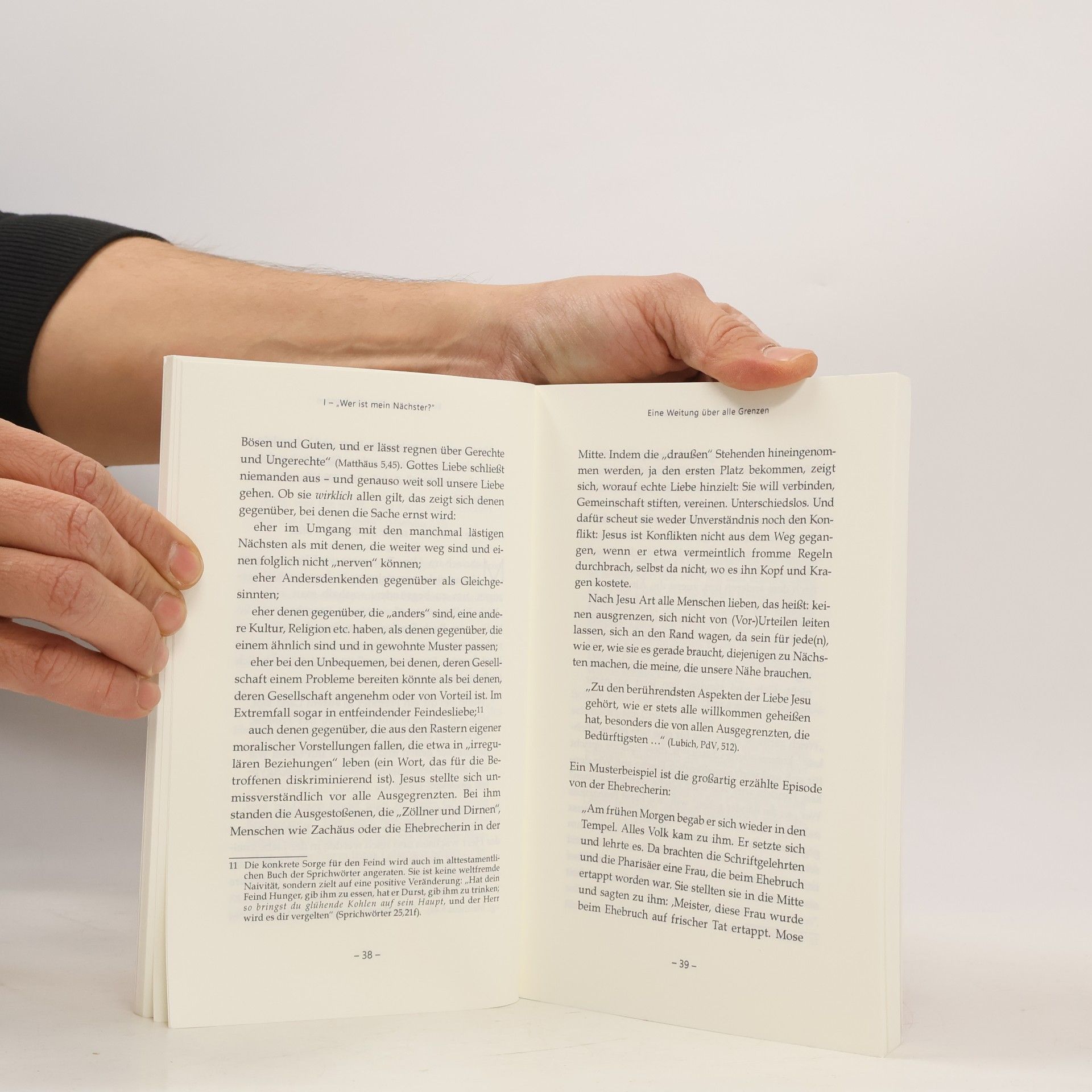 Stefan Liesenfeld Gelebte Nähe - Gottes Stil: Impulse für eine zeitgemäße Nächstenliebe bei Chiara Lubich und Papst Franziskus (Spiritualität)
