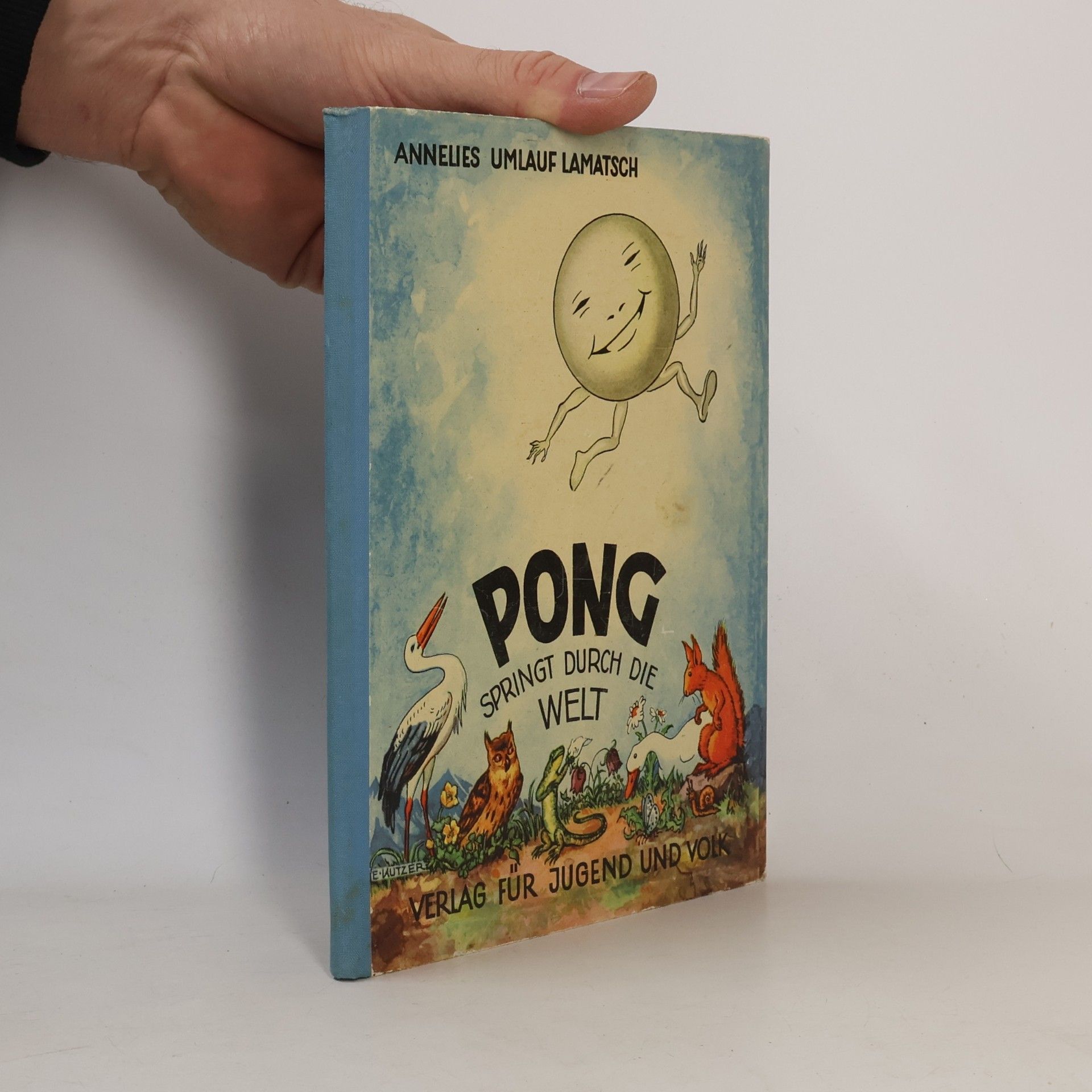 Pong springt durch die Welt