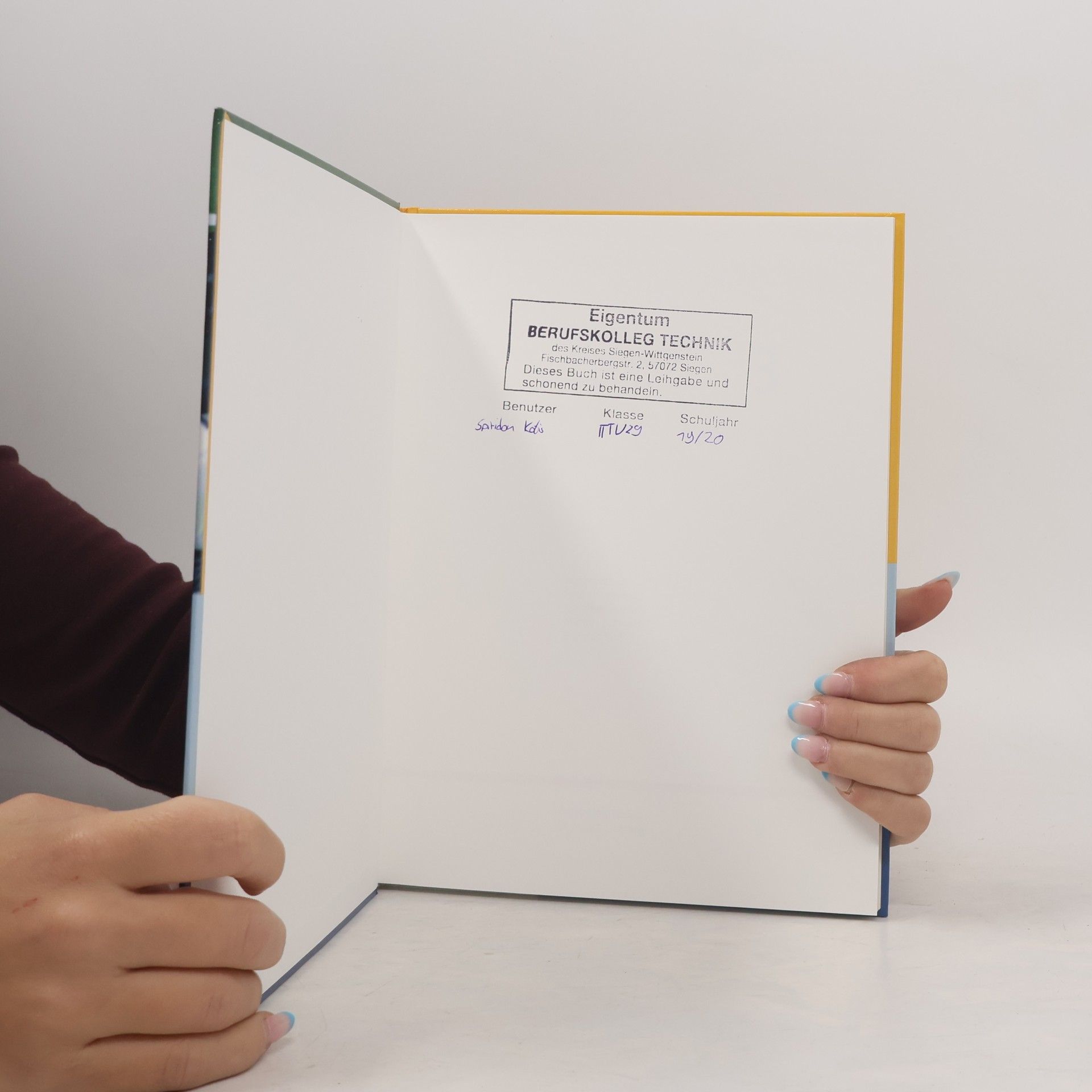 Peter Hubwieser Klasse 10, Schülerbuch