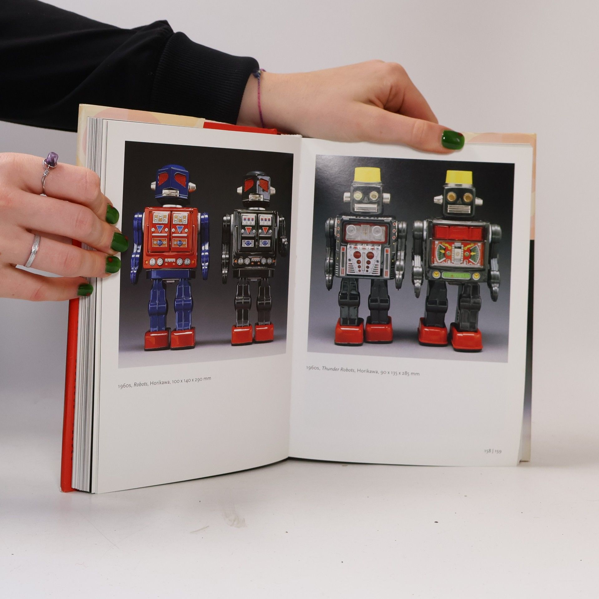 Teruhisa Kitahara Robots : spaceships & other tin toys