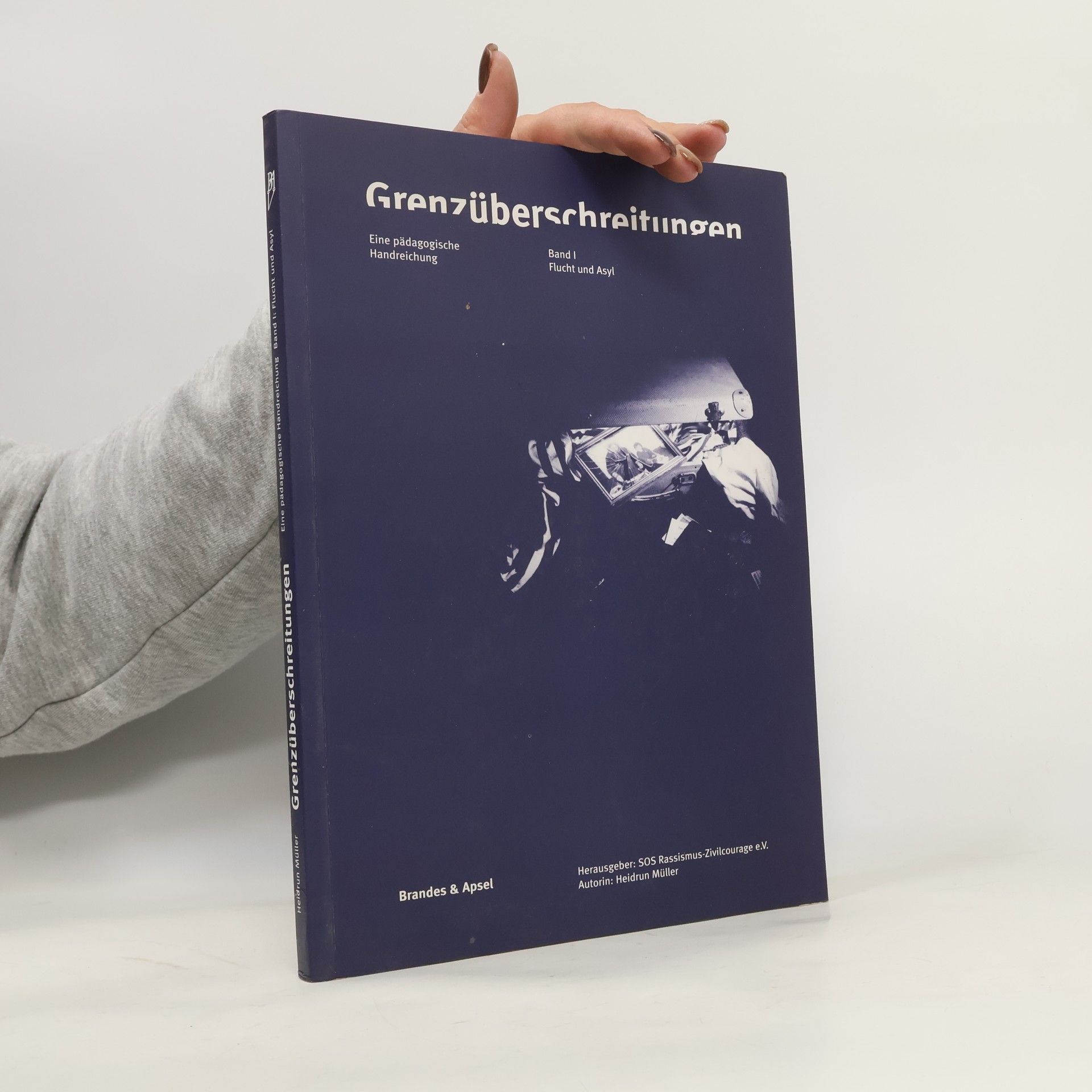 Grenzüberschreitungen 1. Flucht und Asyl