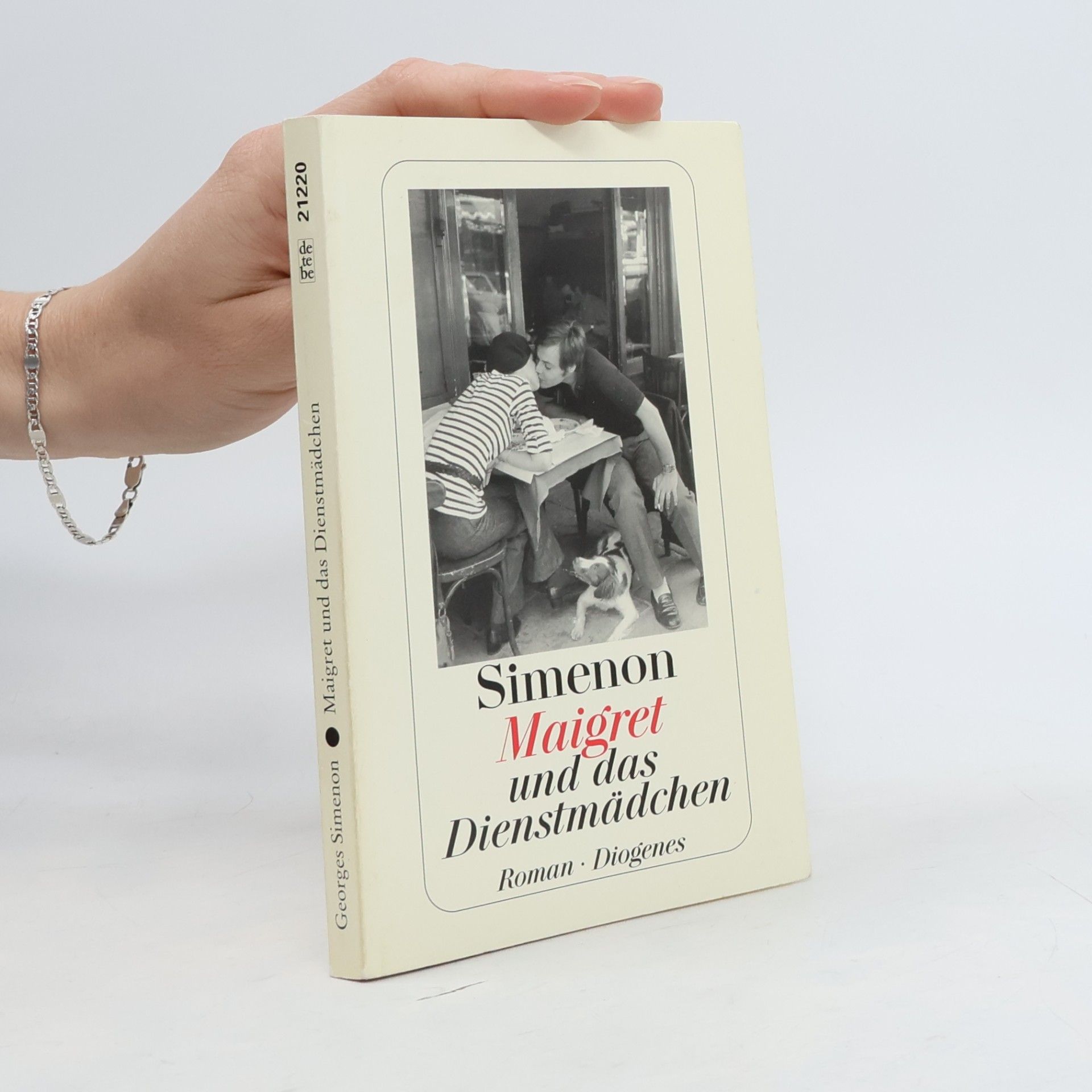 Maigret und das Dienstmädchen