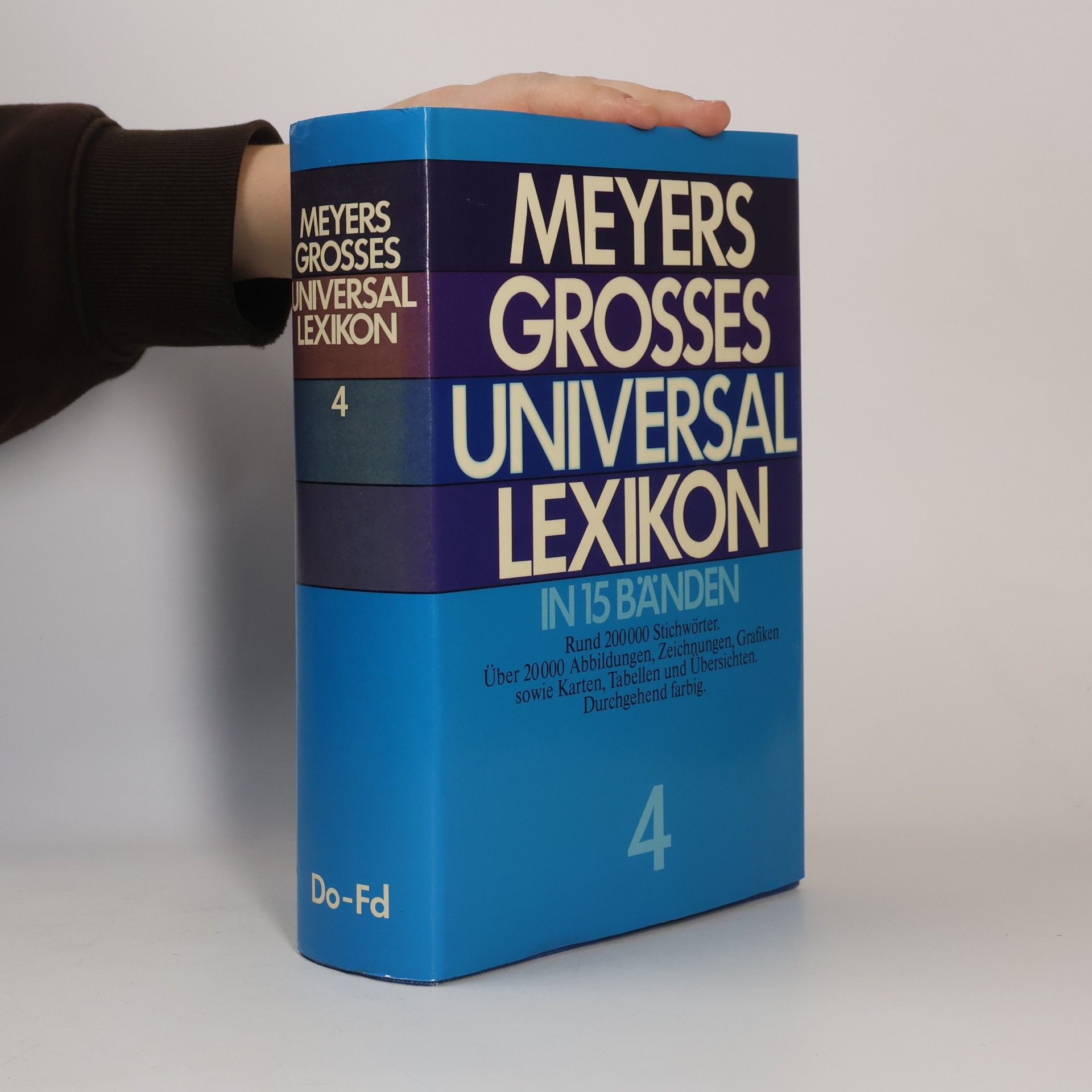 Meyers großes Universallexikon 4