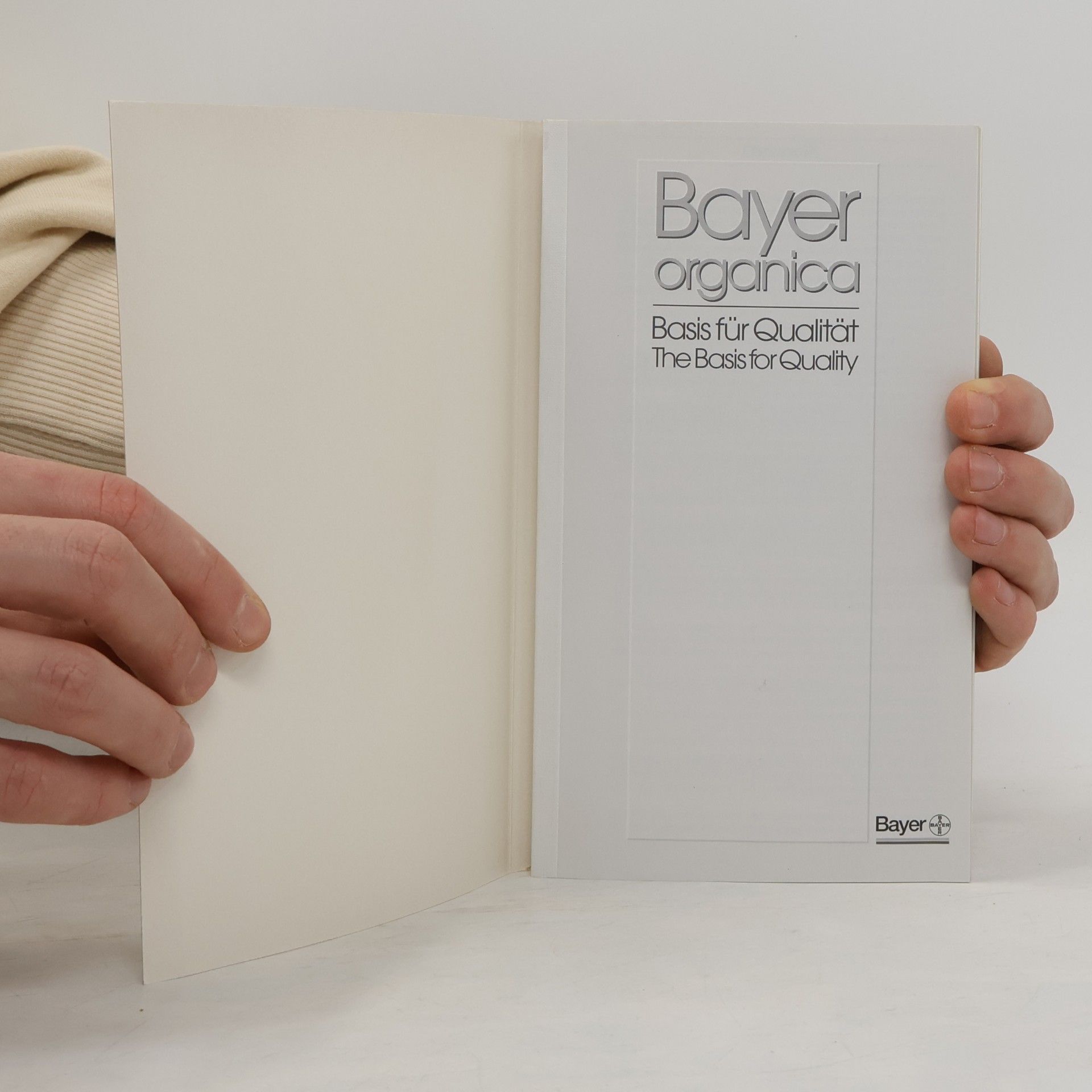 AA.VV. Bayer organica. Entwicklungsprodukte Development Products