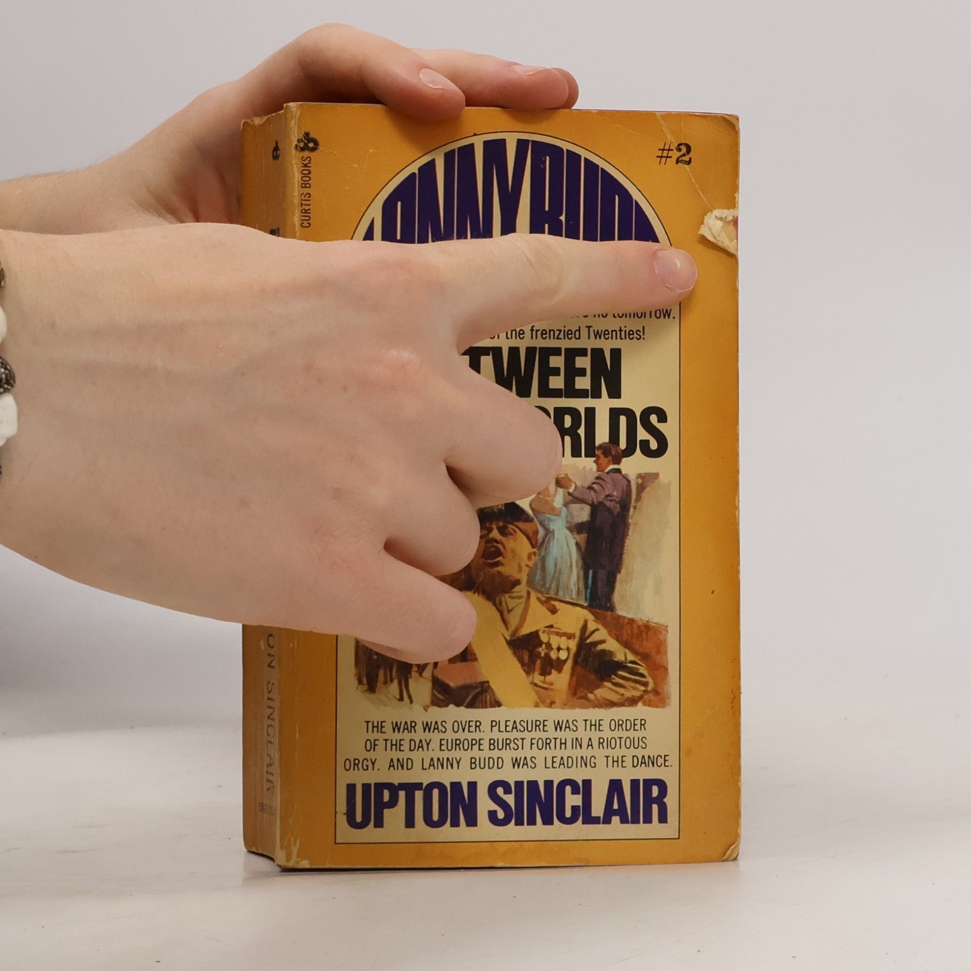 Upton Sinclair Between Two Worlds
