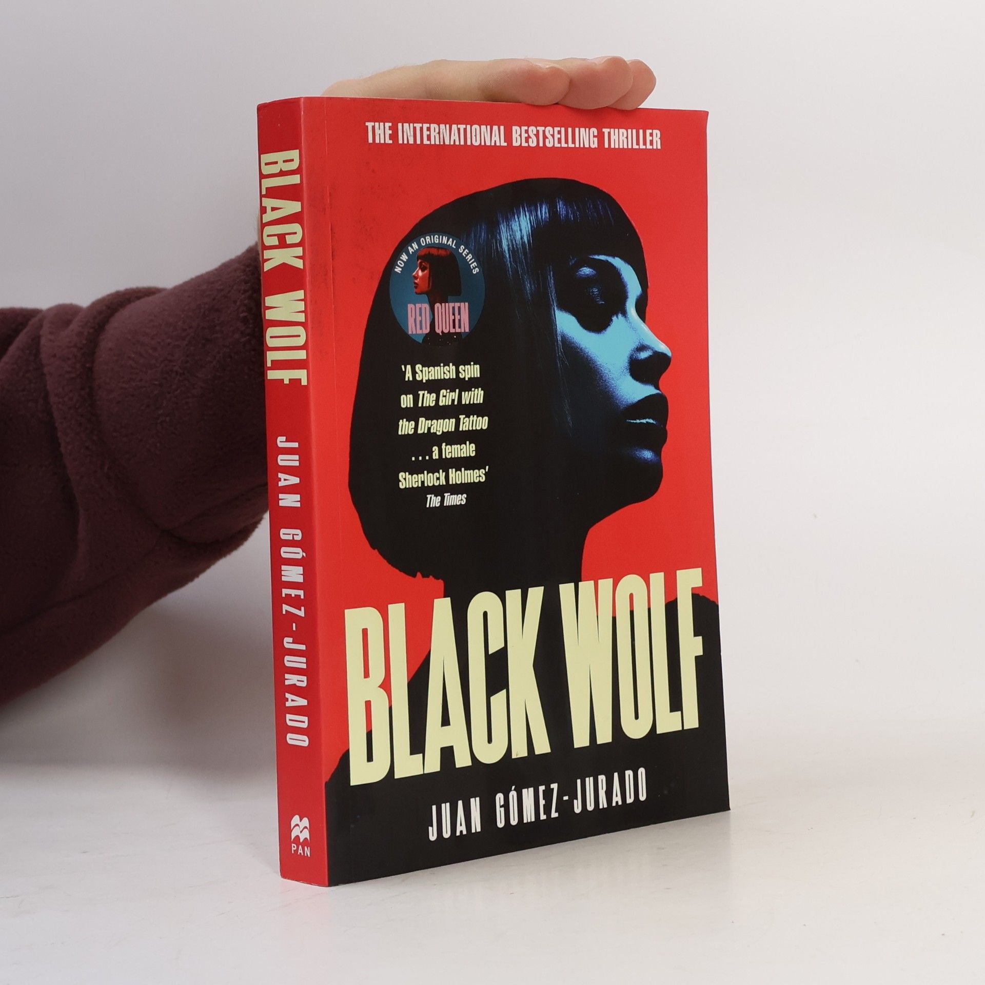 Red Queen - 2: Black Wolf