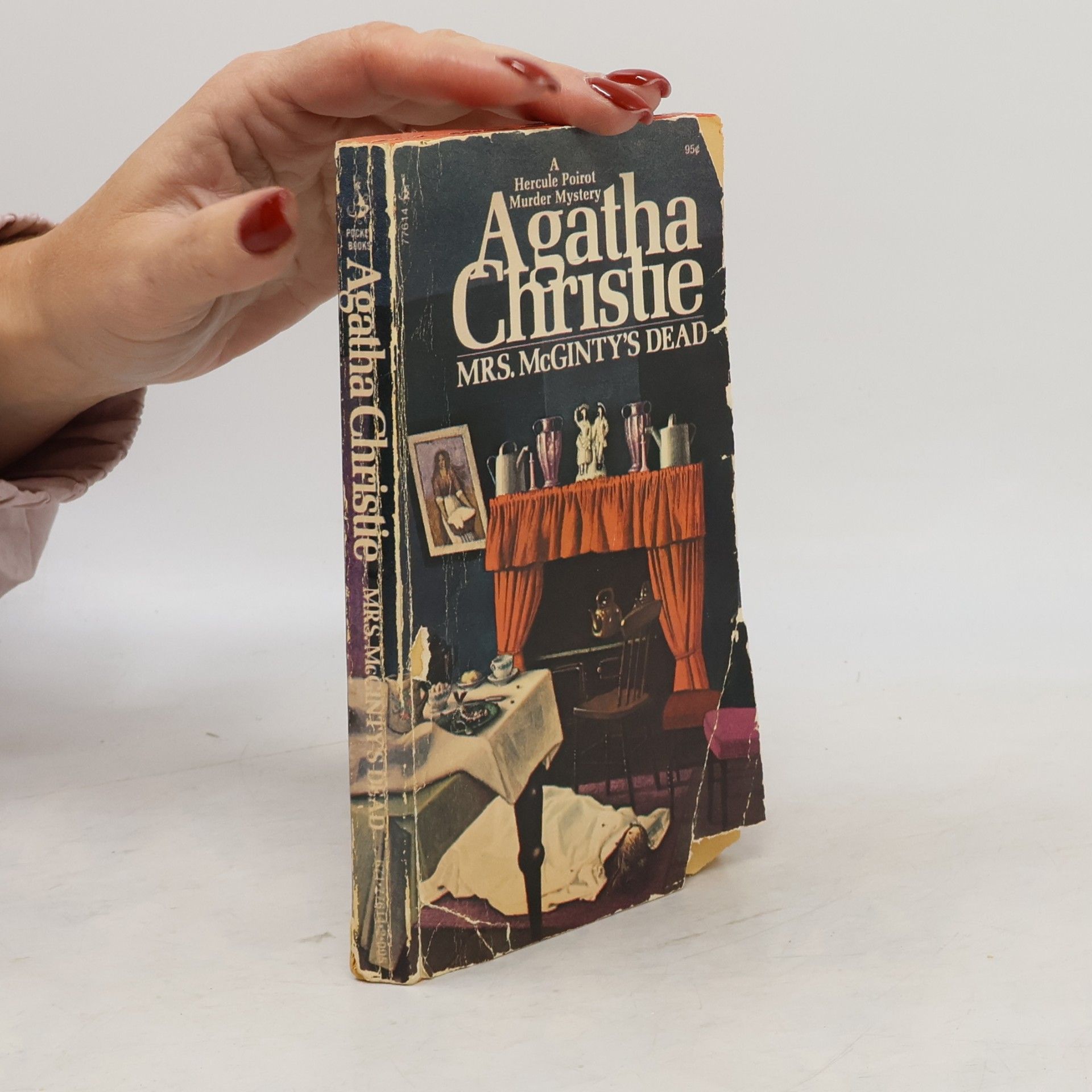 Agatha Christie Mrs. McGinty's Dead