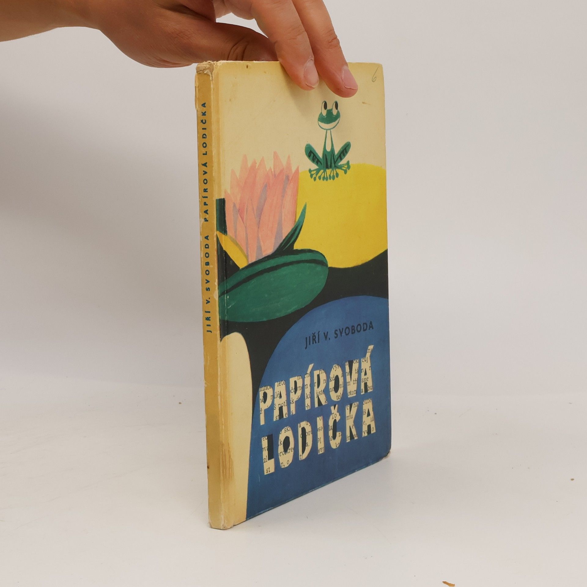Papírová lodička
