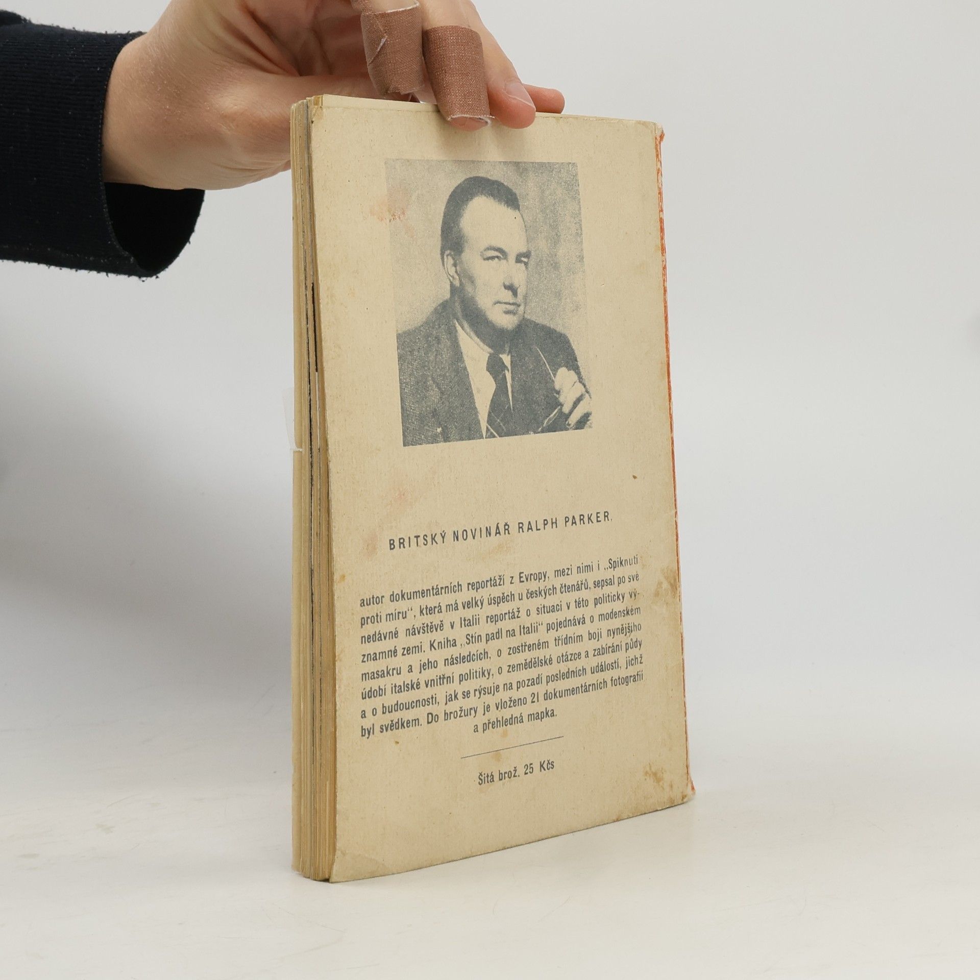 Ralph Parker Stín padl na Italii