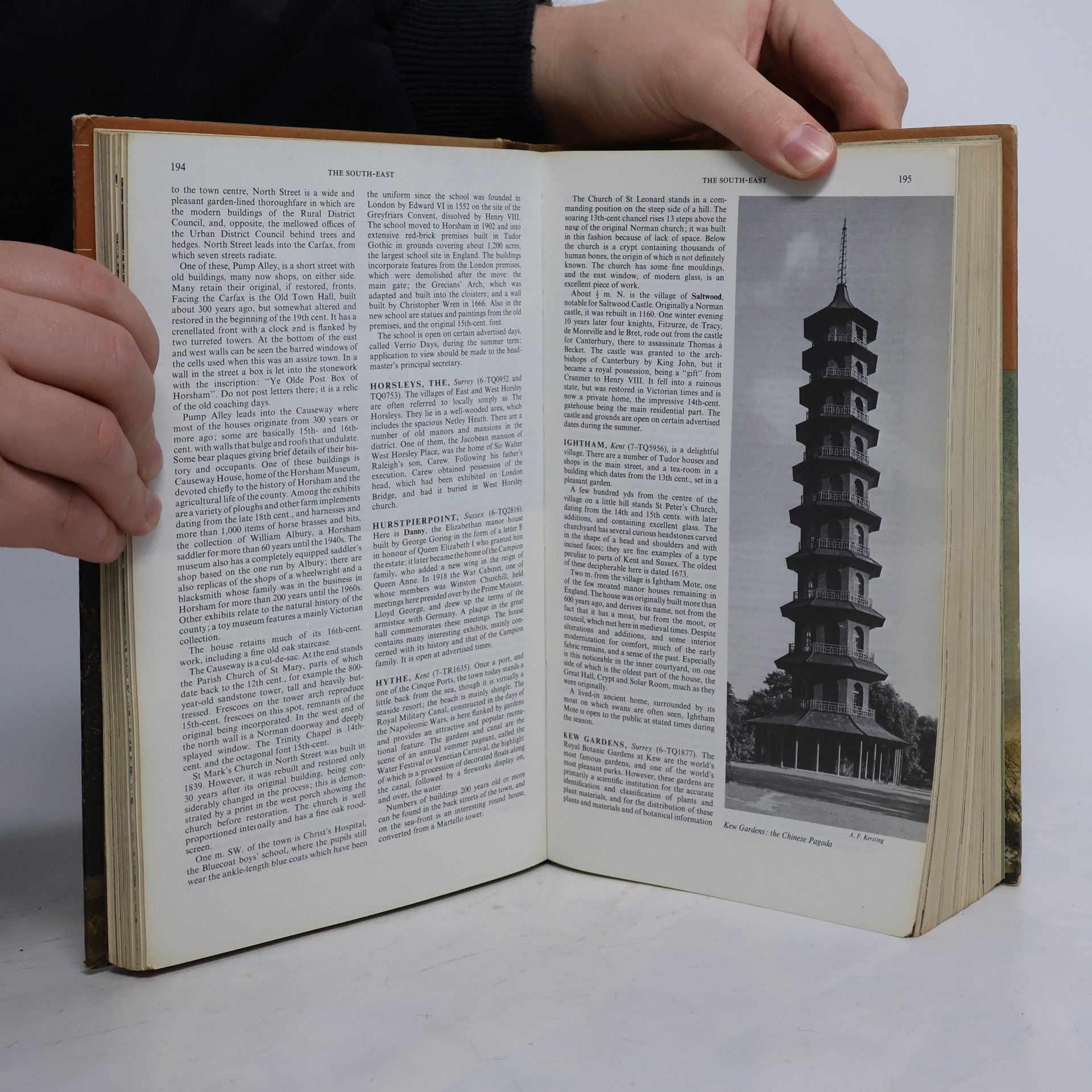 John Hadfield The Shell guide to England