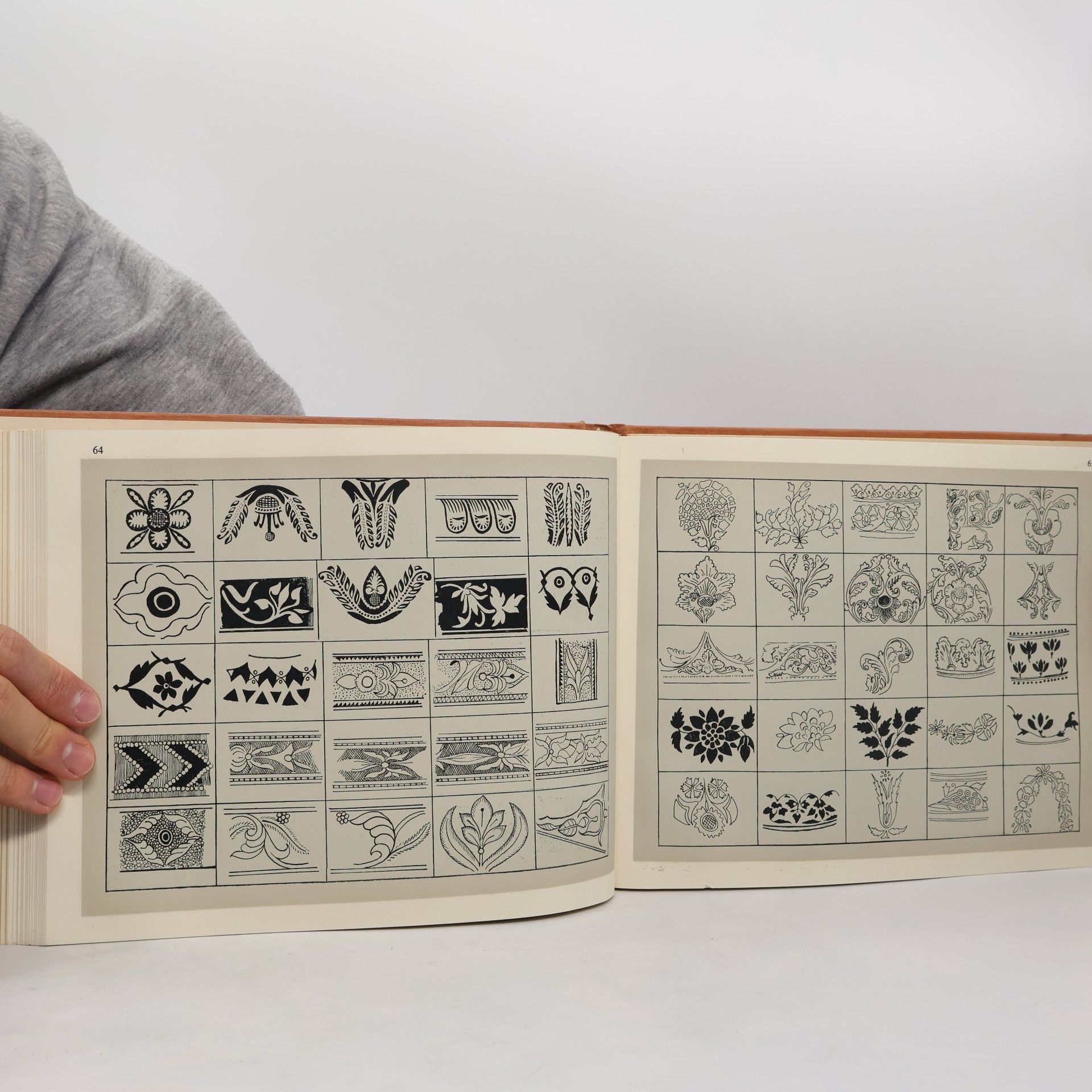 Ajit Mookerjee 5000 Indian Designs and Motifs