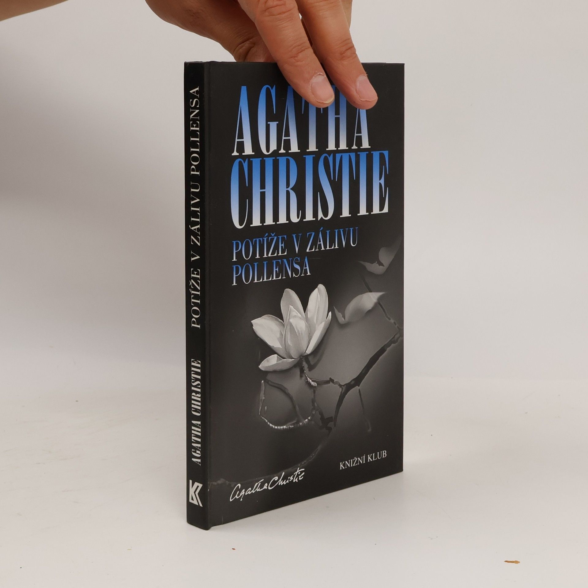 Agatha Christie Potíže v zálivu Pollensa
