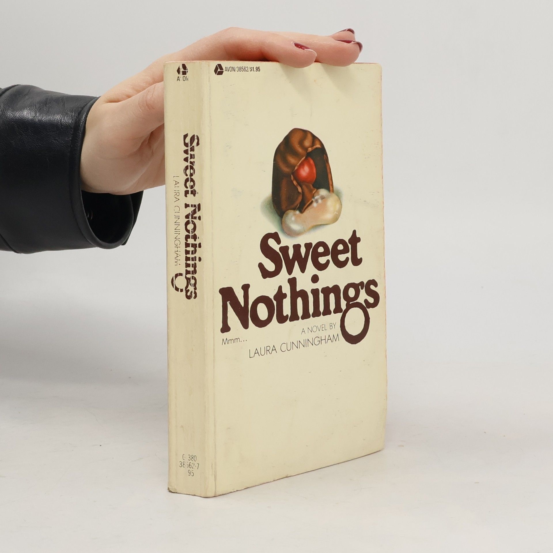 Laura Cunningham Sweet Nothings
