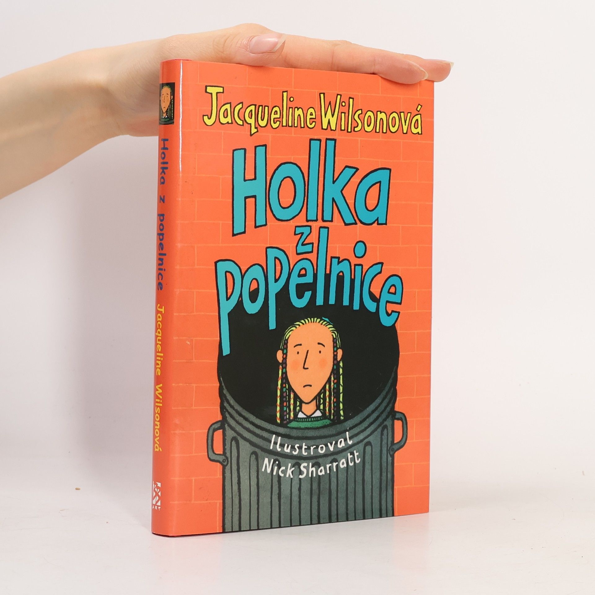Holka z popelnice