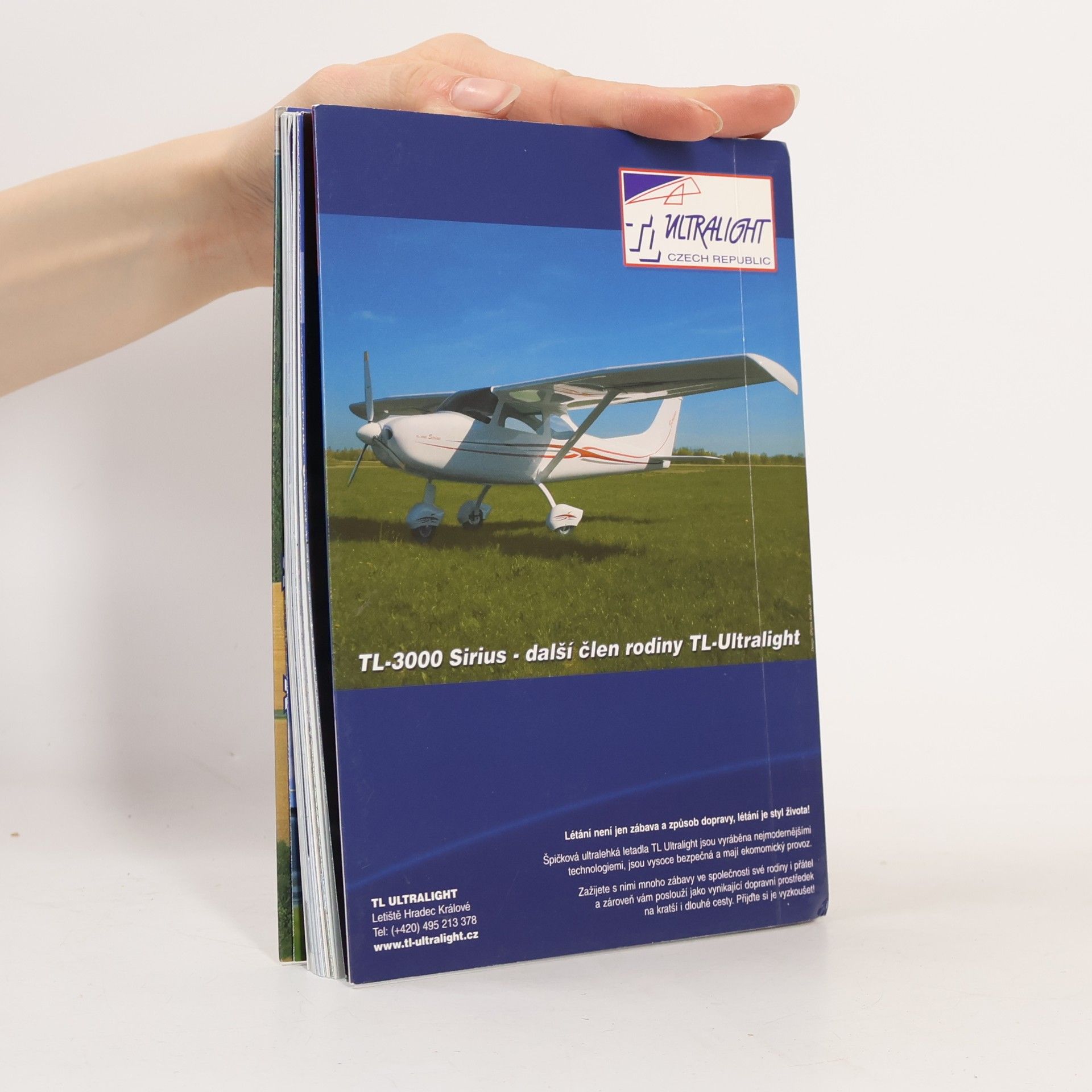 Kolektiv autorů Databáze letišť 2008: kompletní soubor aktuálních informací pro lety VFR
