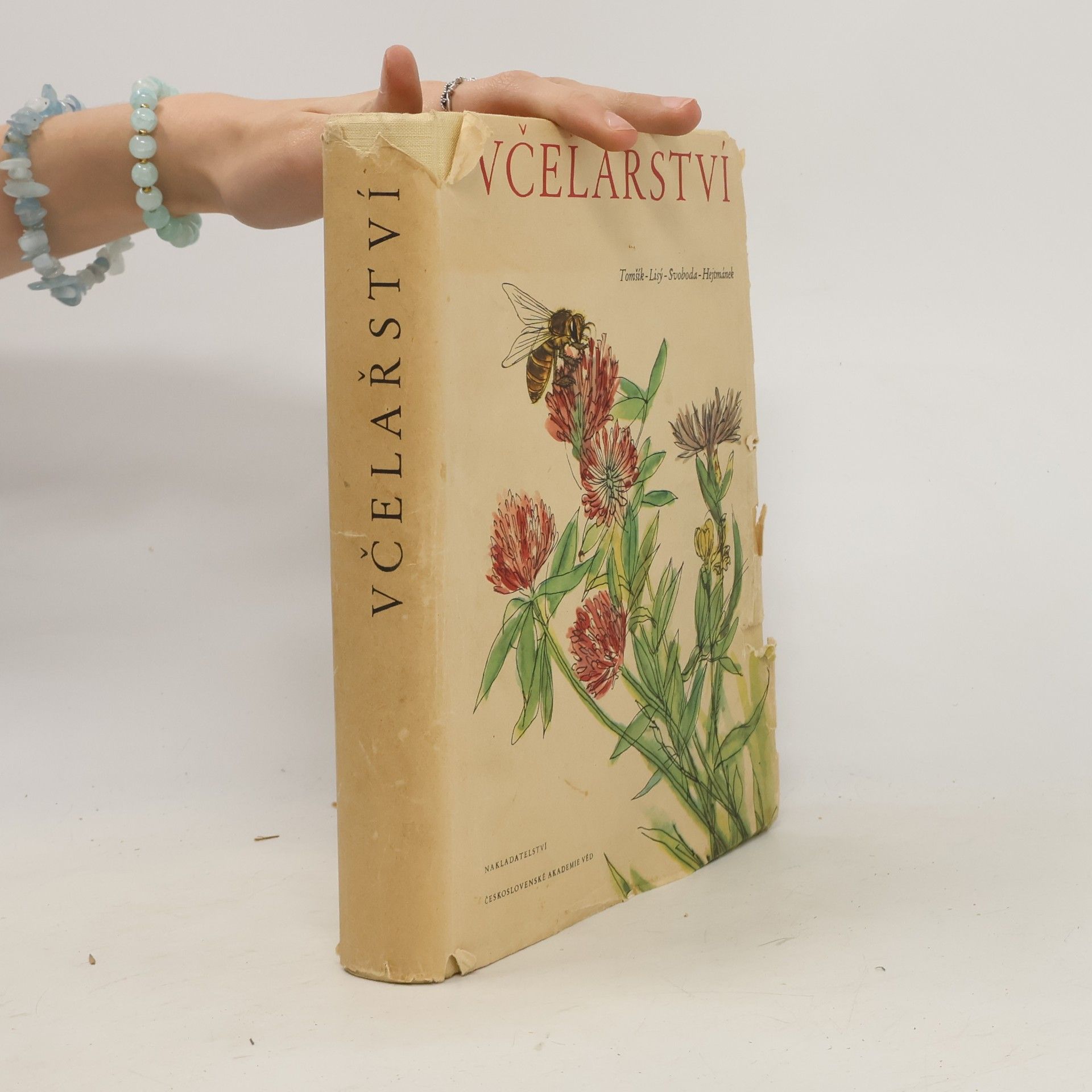 Various authors Věda mění život 5. Včelařství