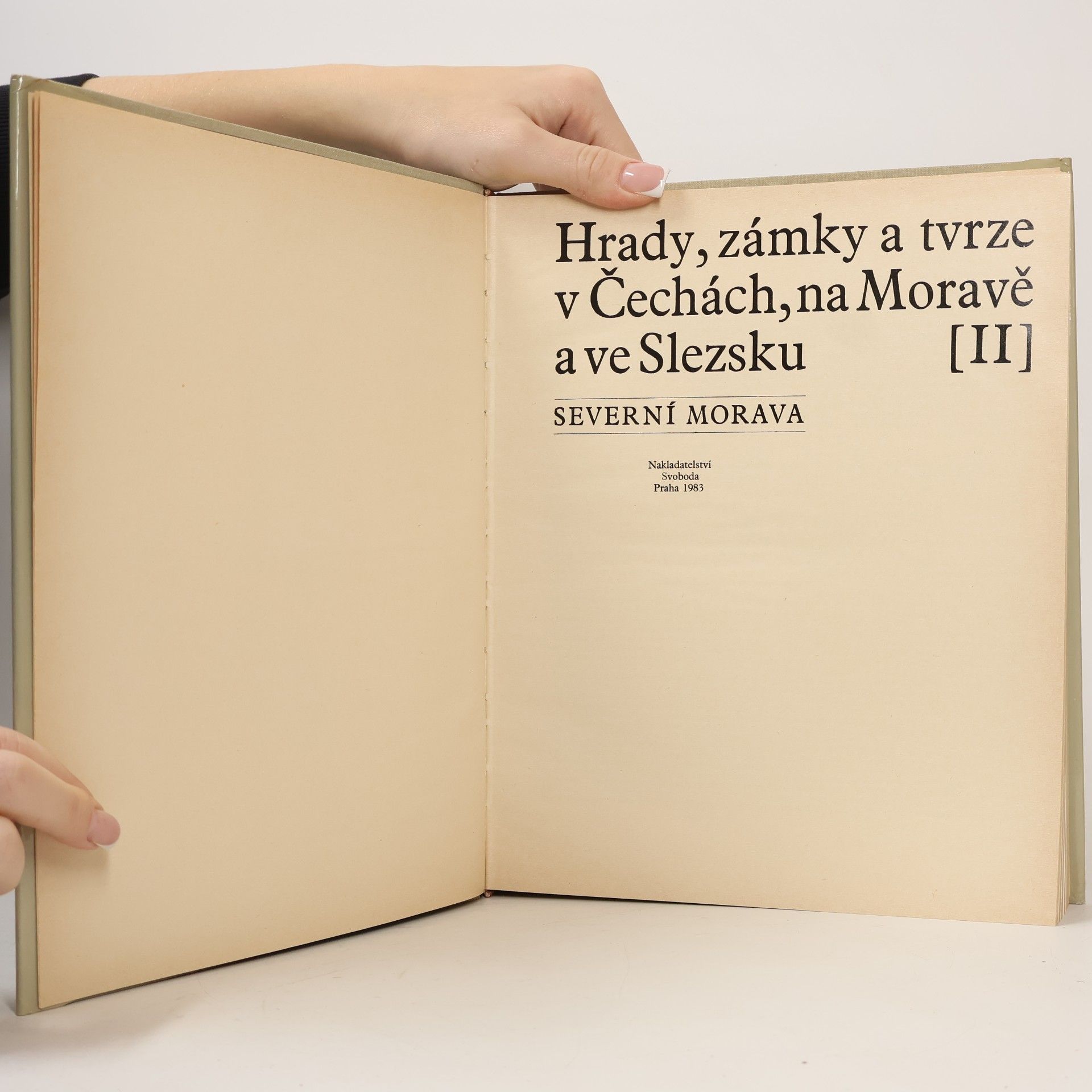 Kolektiv autorů Hrady, zámky a tvrze v Čechách, na Moravě a ve Slezsku II. Severní Morava