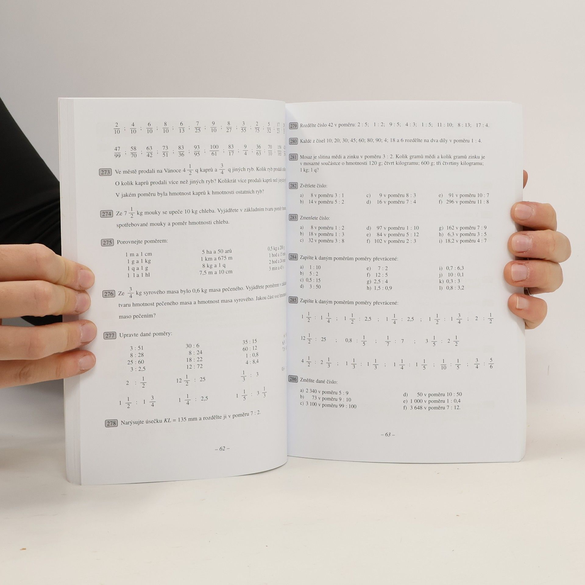 Emílie Ženatá Sbírka úloh z matematiky pro 7. ročník: S klíčem