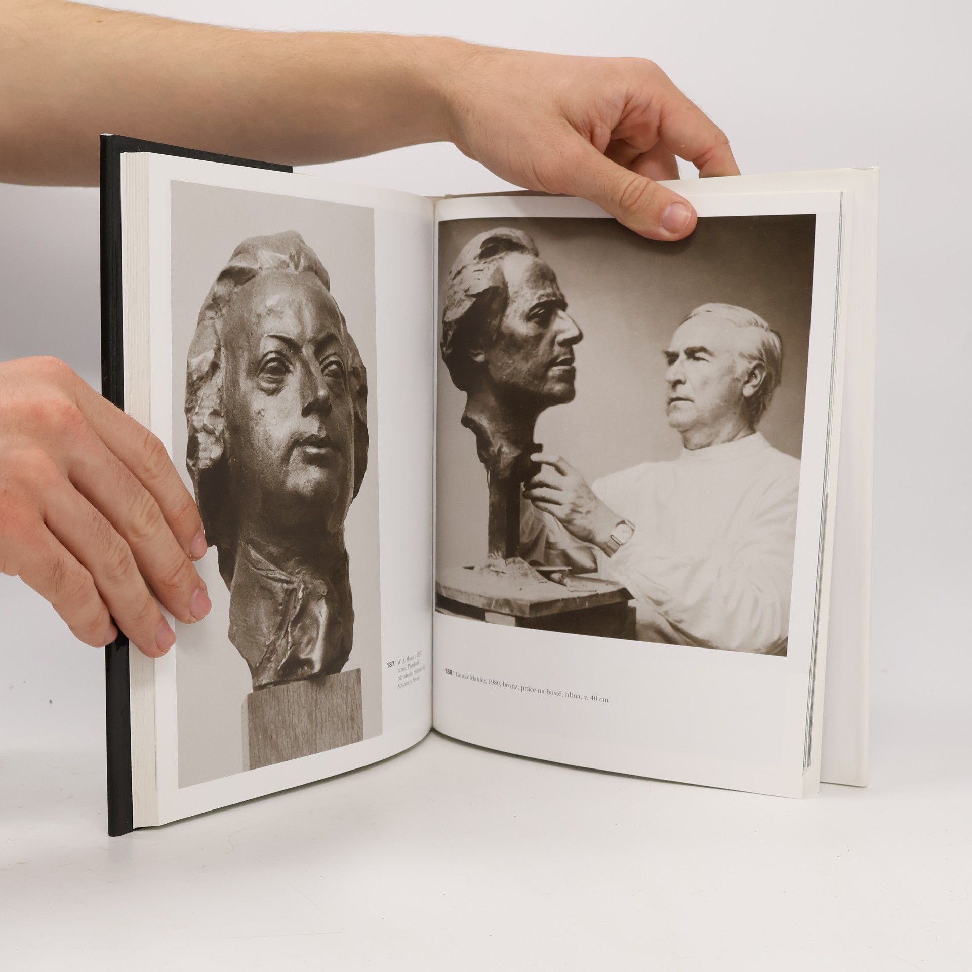 Milan Knobloch Milan Knobloch : medaile, mince, plastiky