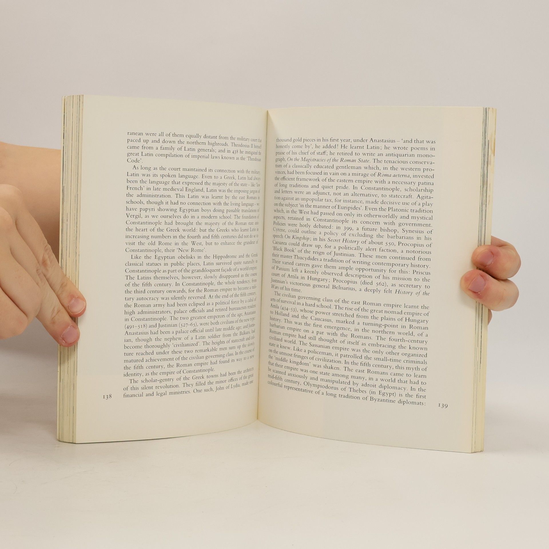Peter Brown The World of Late Antiquity