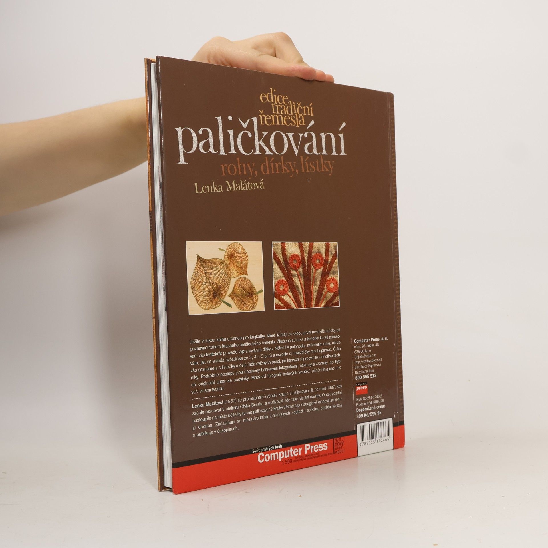 Lenka Malátová Paličkování. Rohy, dírky, lístky