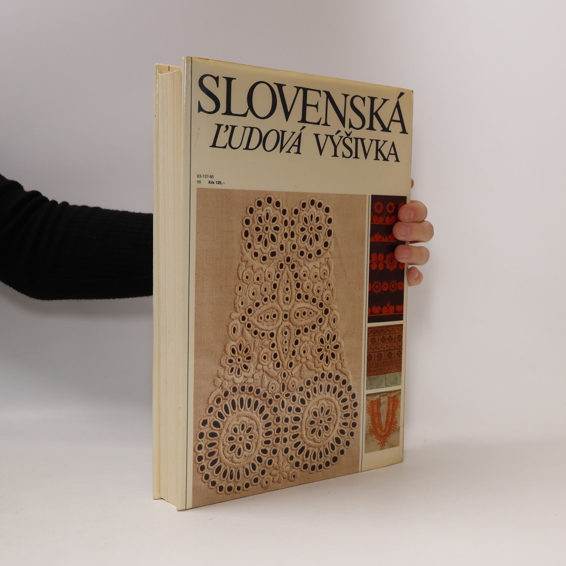 Anna Chlupová Slovenská ľudová výšivka